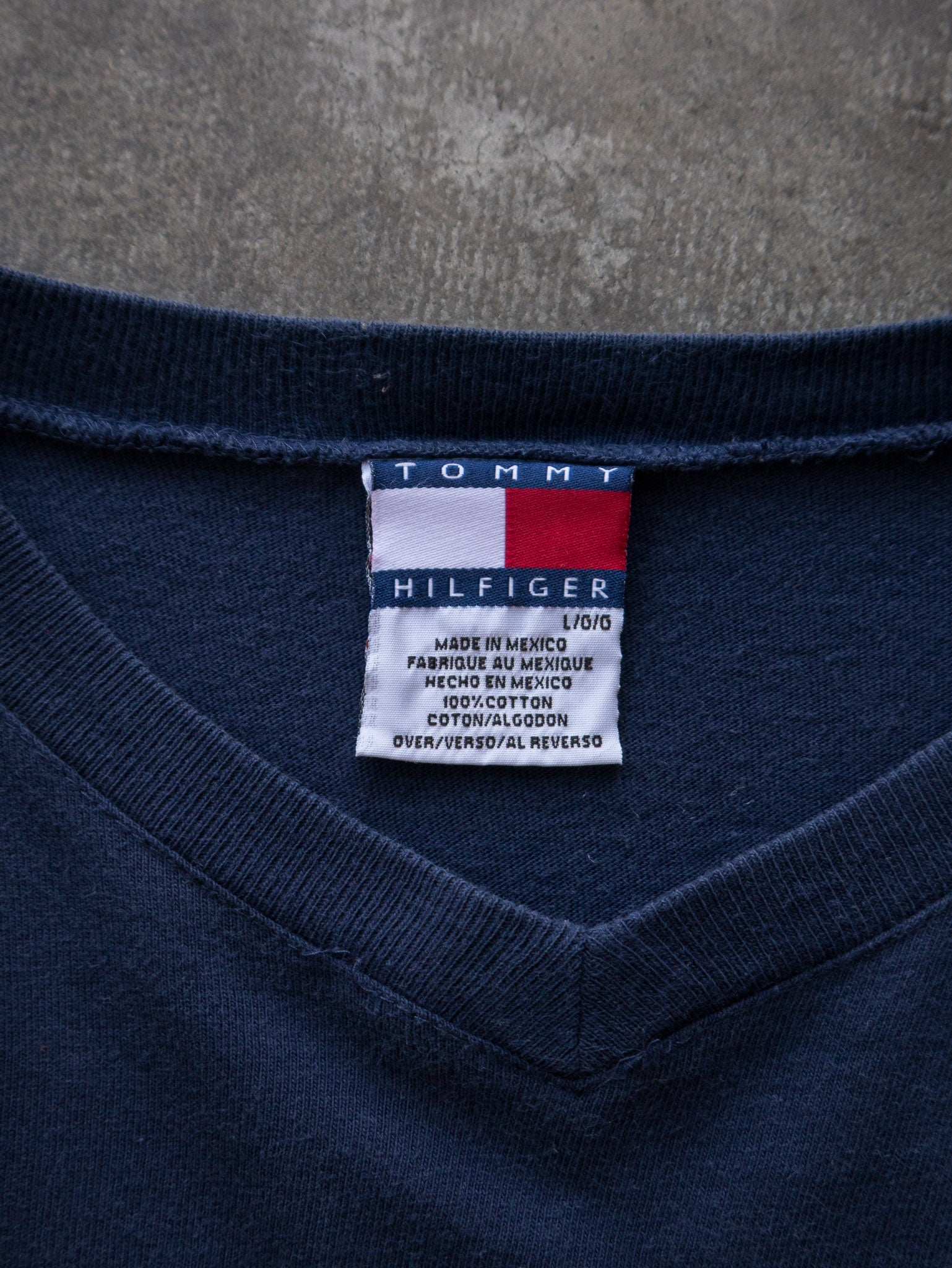 Vintage 90s Navy Tommy Hilfiger V-Neck Tee (L)