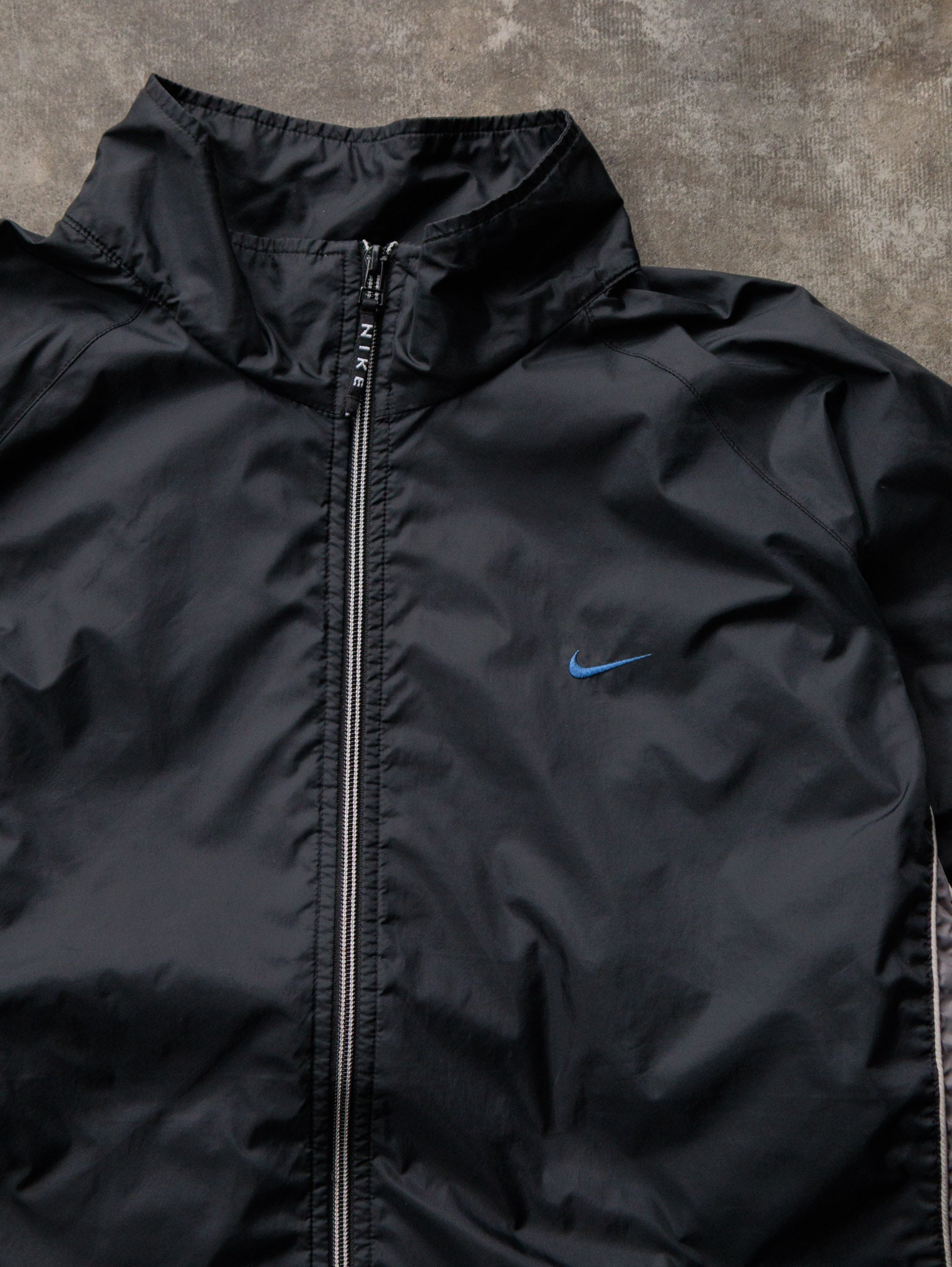Vintage 00s Black Nike Windbreaker (XL)