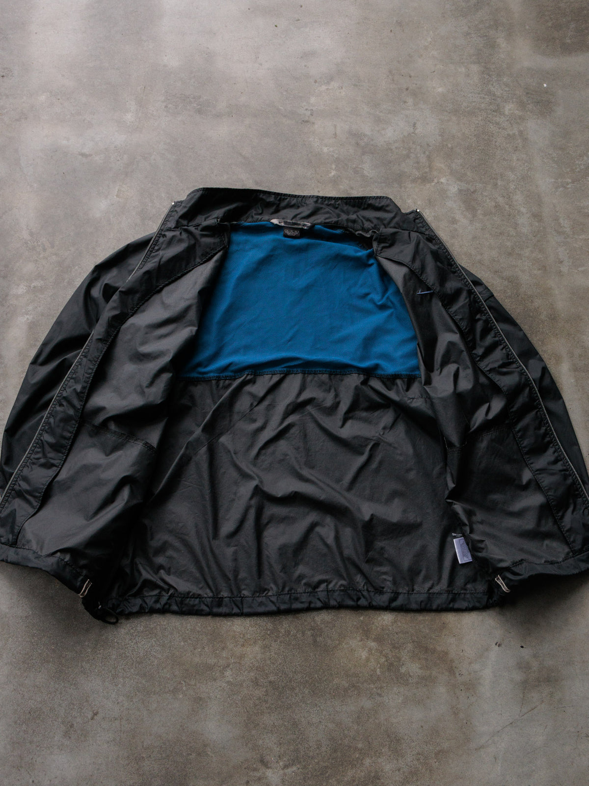 Vintage 00s Black Nike Windbreaker (XL)