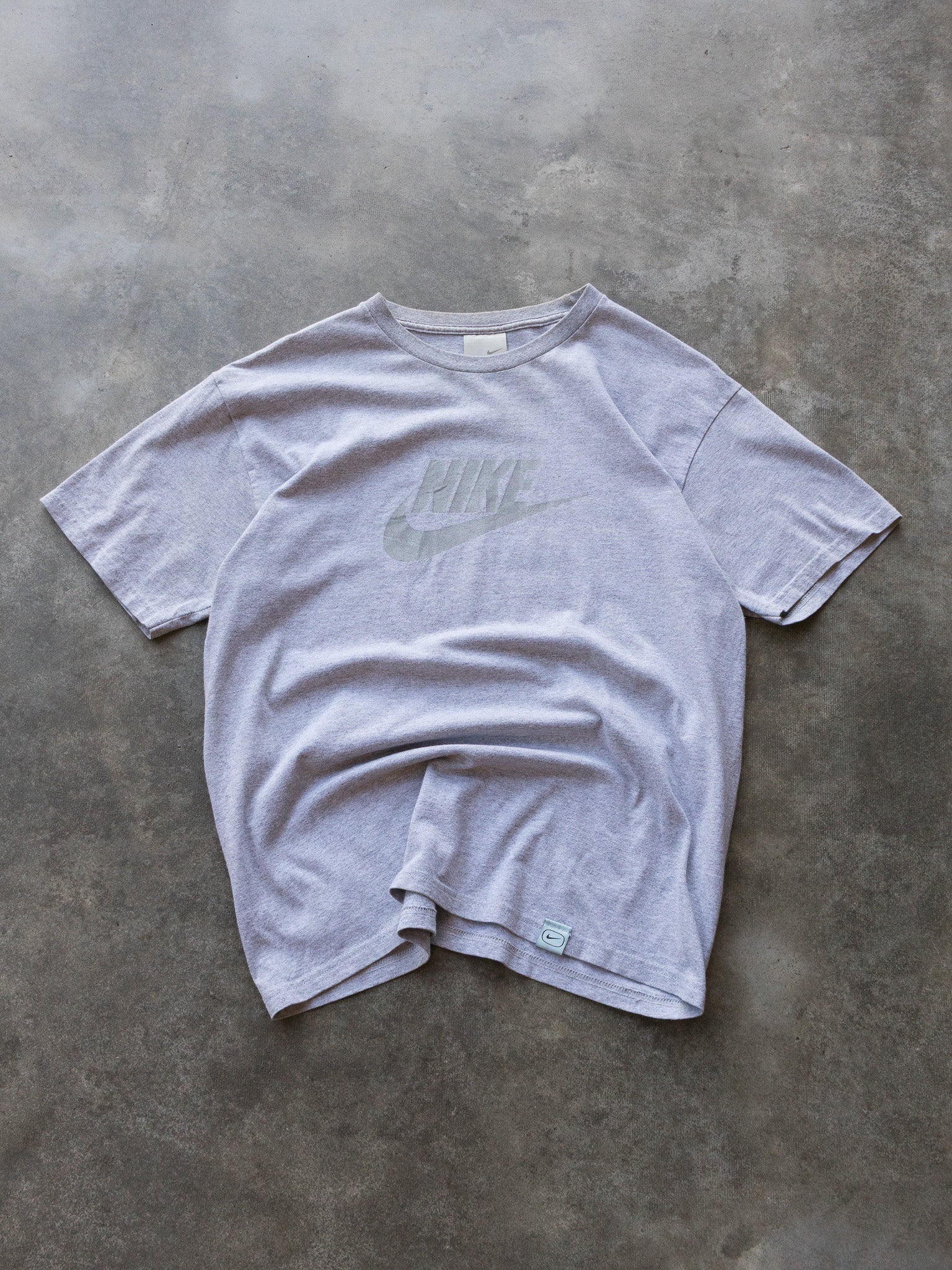 Vintage 00s Grey Nike Logo Tee (S)
