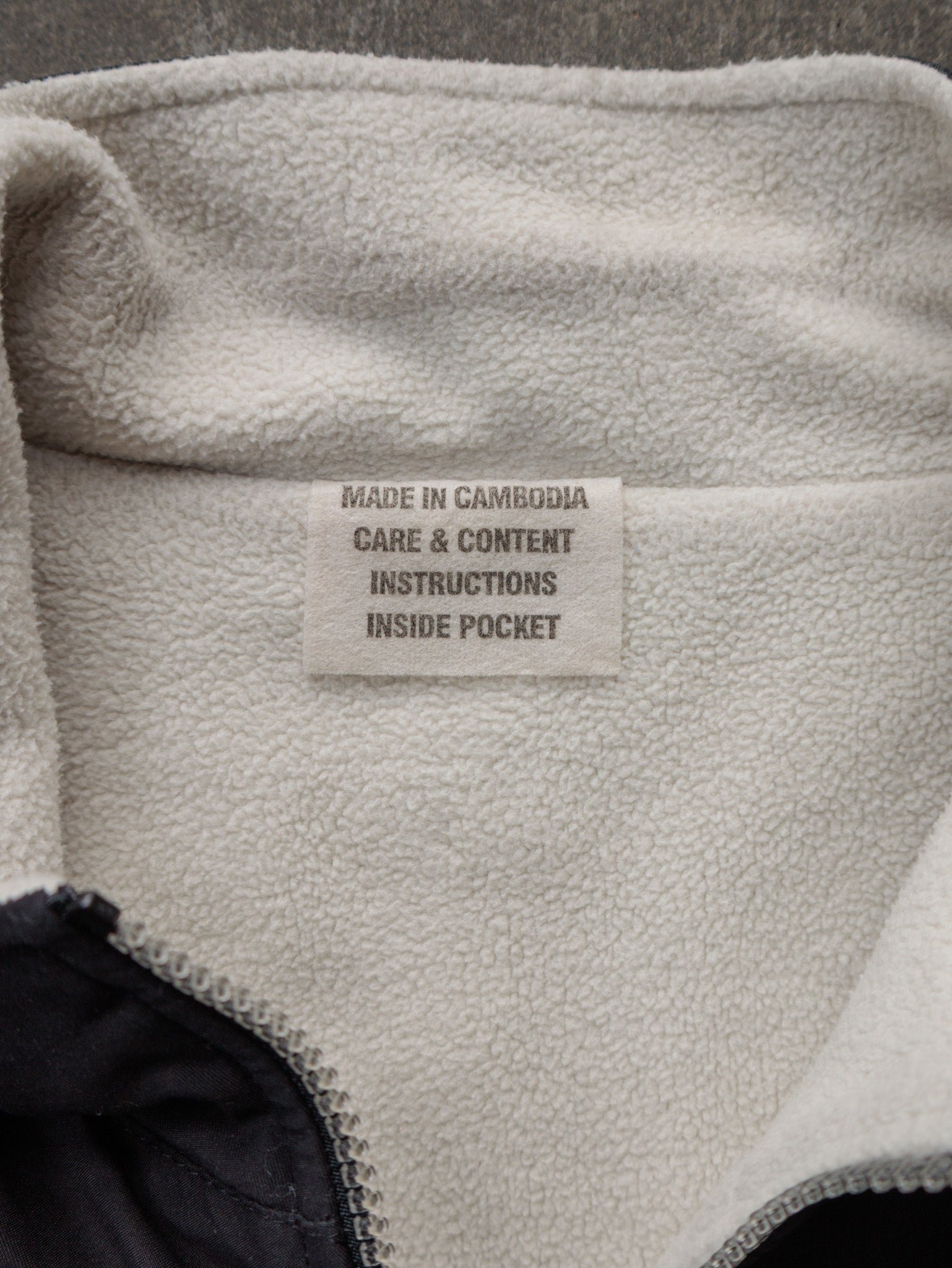 Vintage 00s Black & White Adidas Reversible Vest (-)