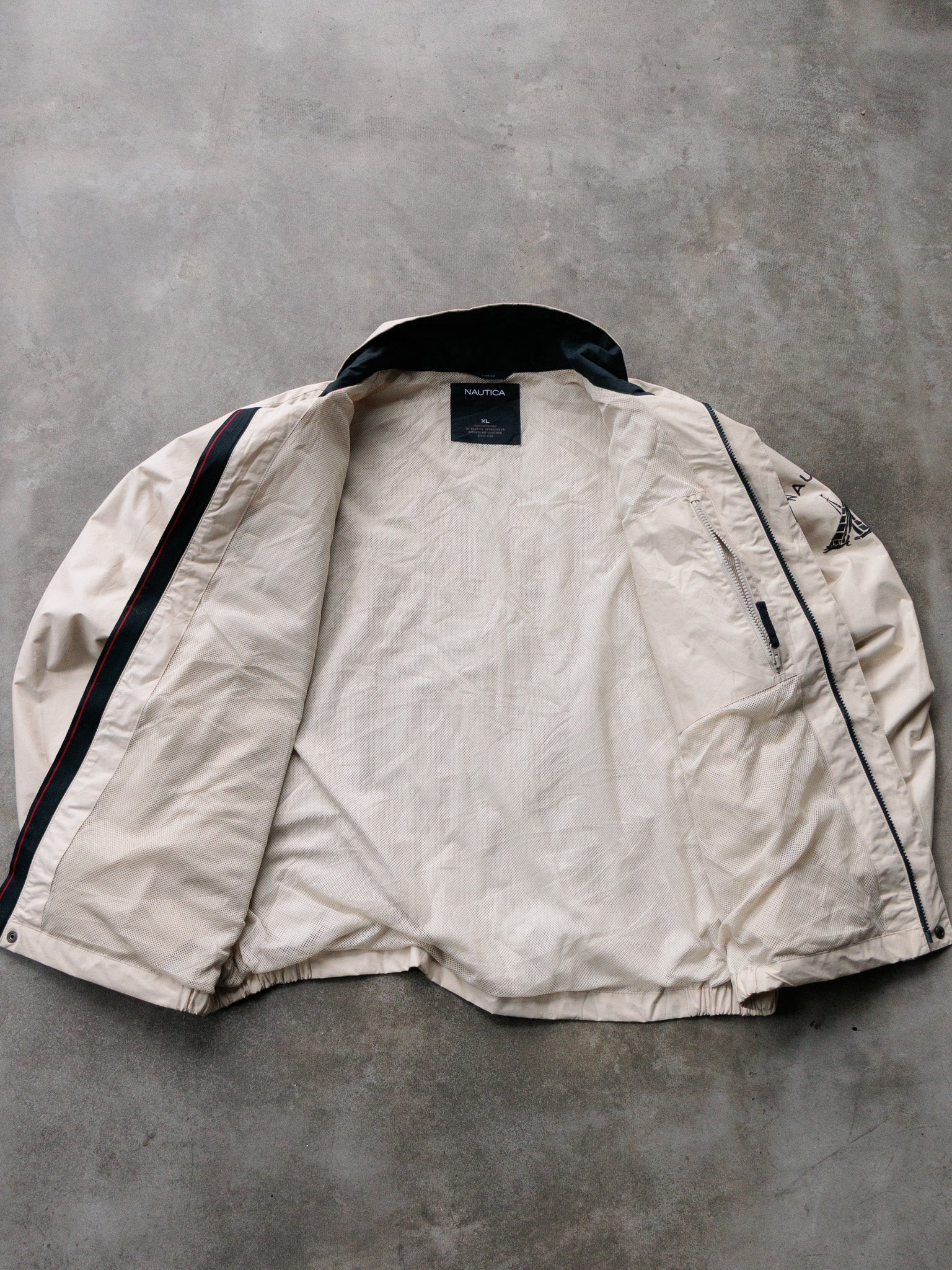 Vintage 00s Beige Nautica Windbreaker (XL)