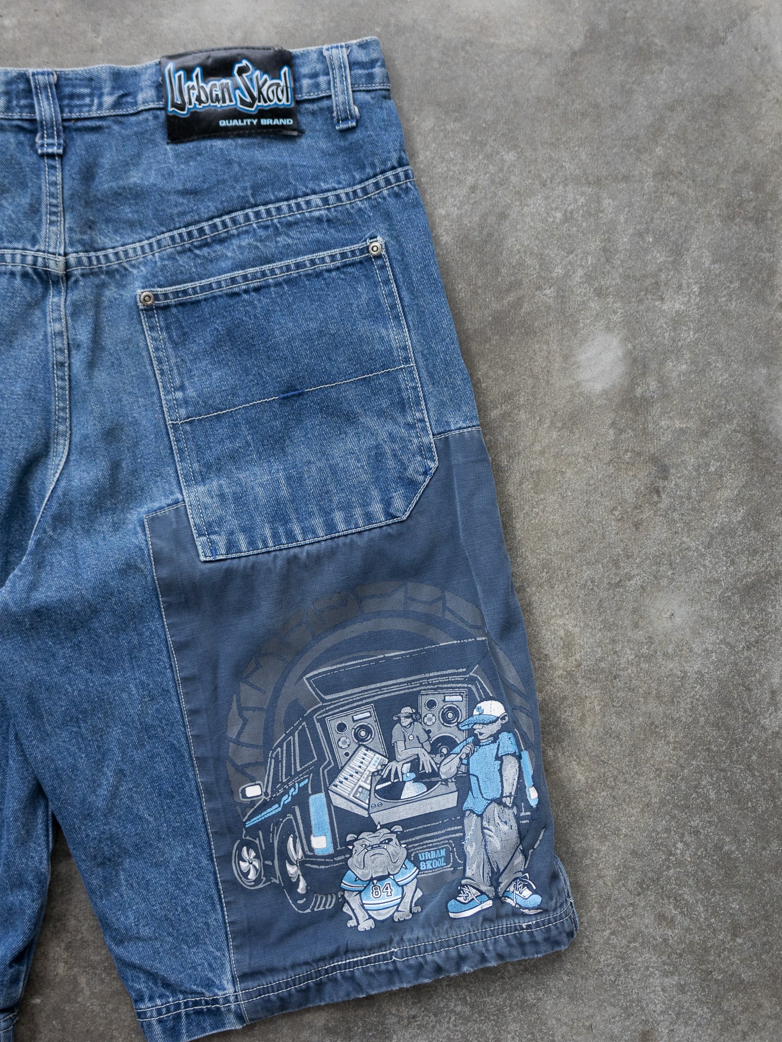 Vintage Y2K Urban Skull Denim Jorts (W38)
