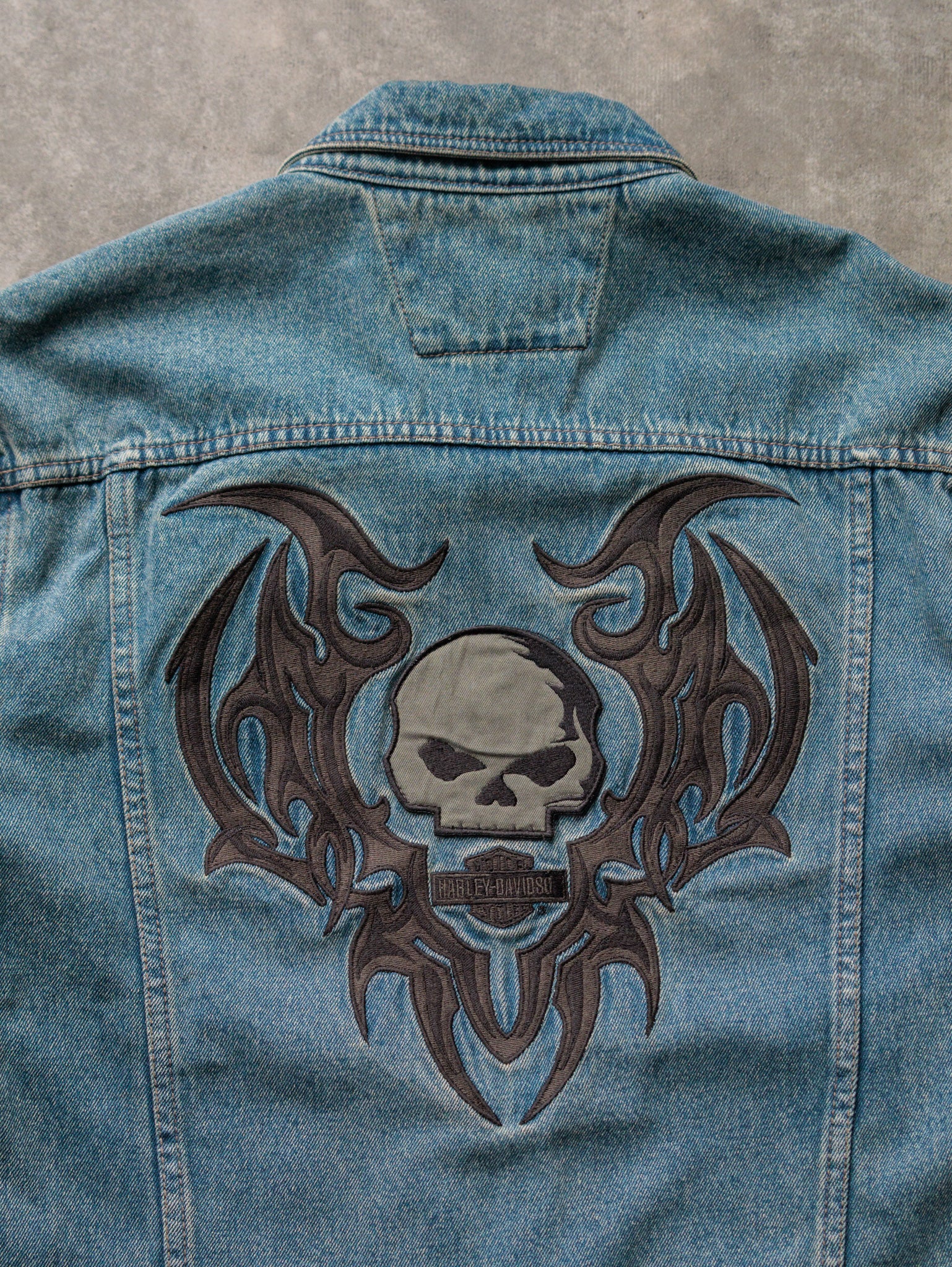 Vintage 00s Blue Harley-Davidson Skull Denim Jacket (M)