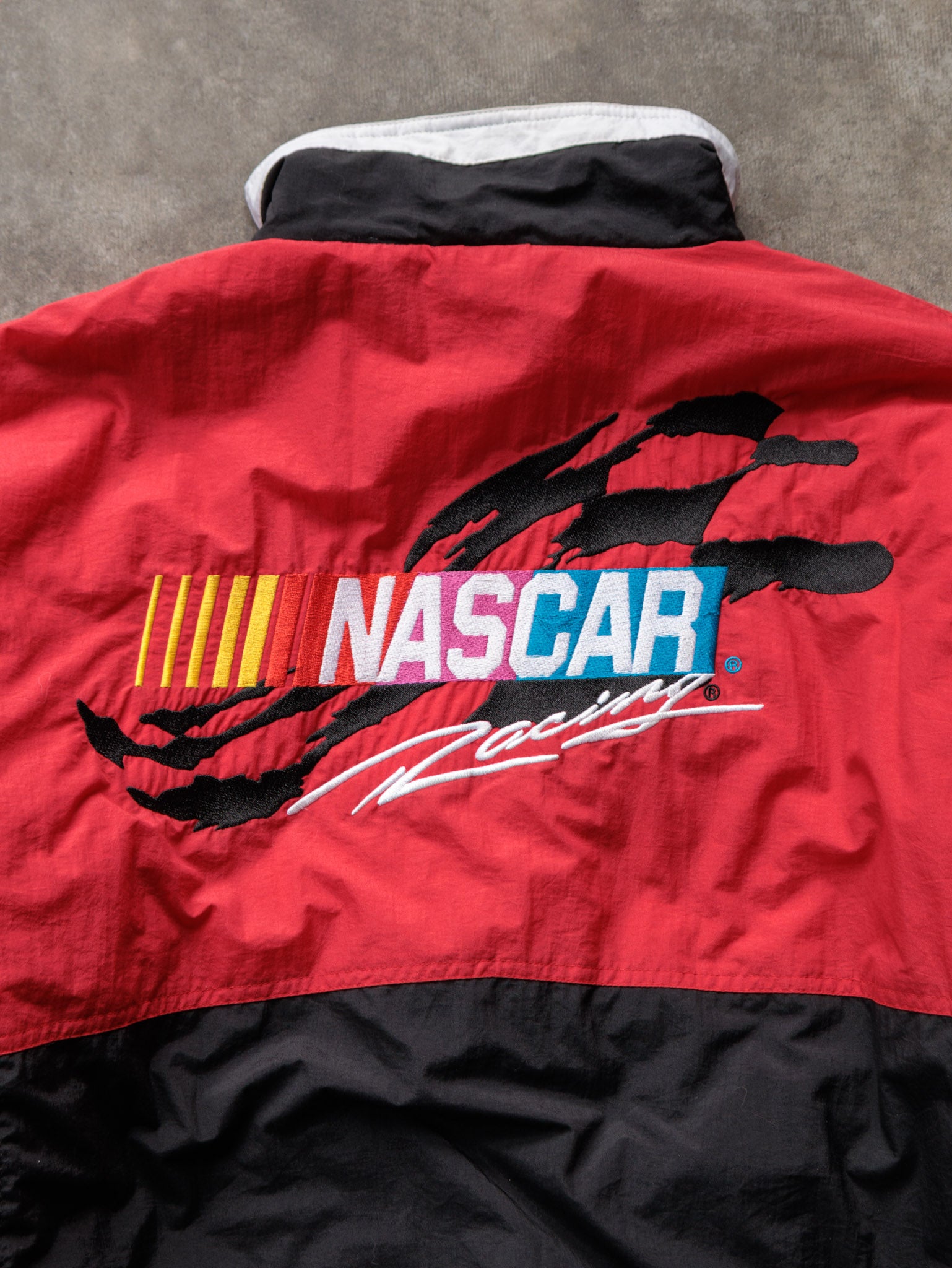 Vintage 90s Red NASCAR Racing Colourblock Puffer Jacket (2XL)