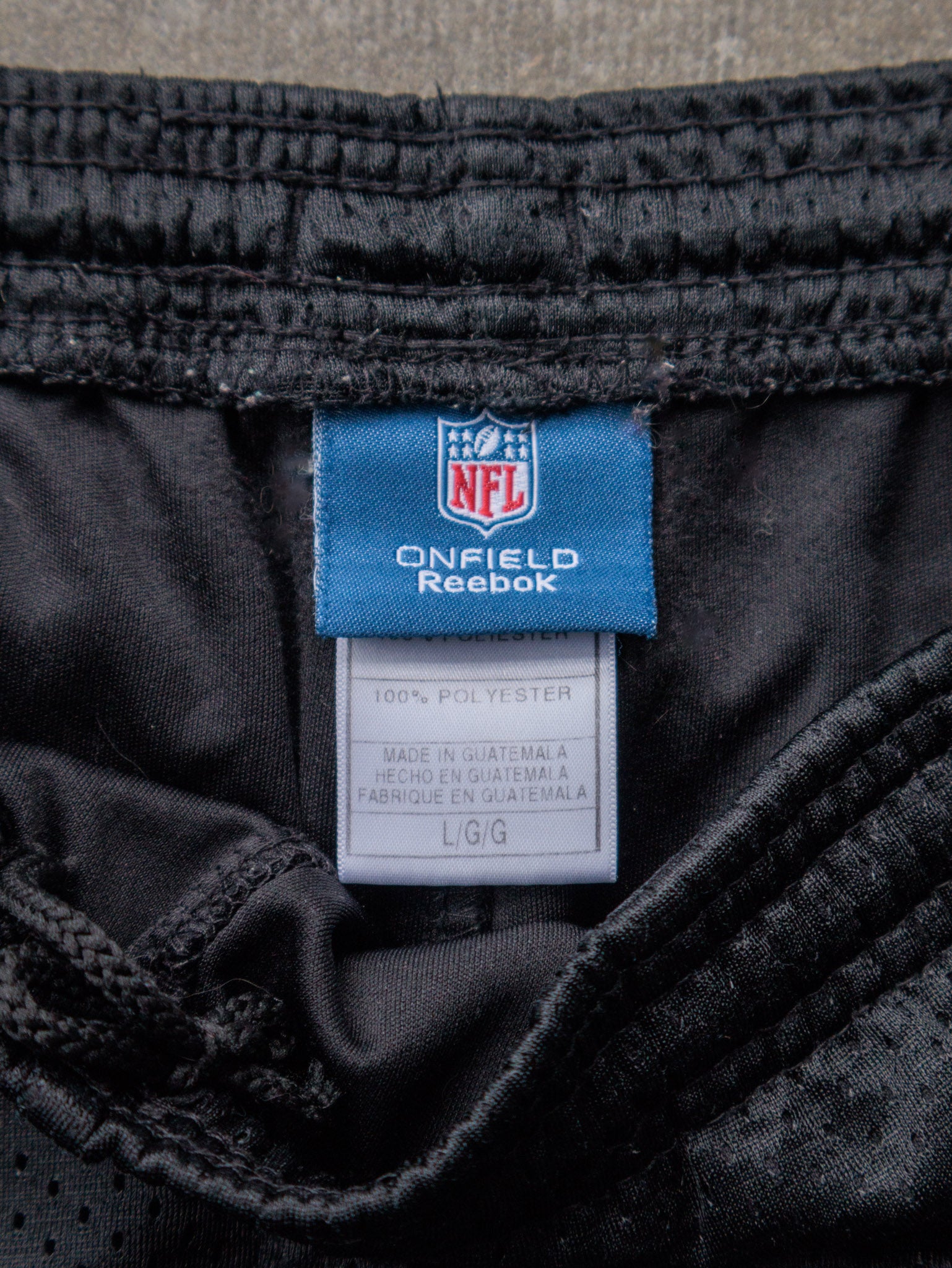 Vintage 00s Black Reebok New Orleans Saints Mesh Shorts (L)