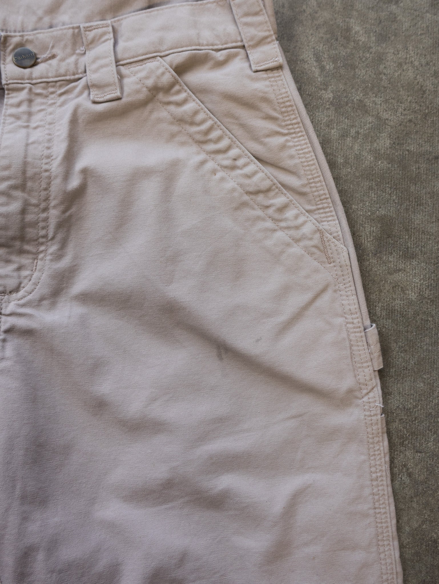 Vintage Tan Carhartt Work Shorts (W30)