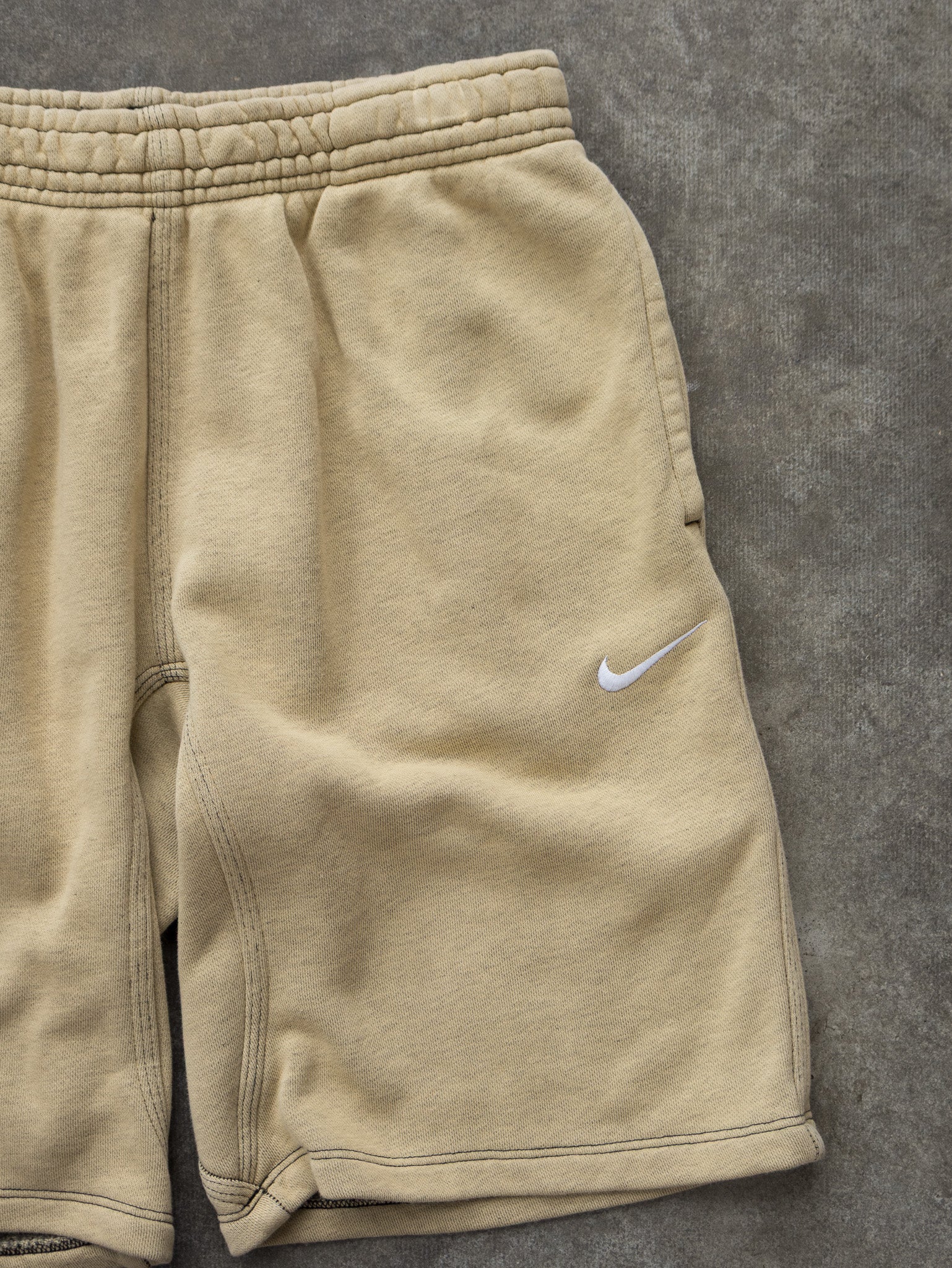 Vintage Nike Sweat Shorts (M)