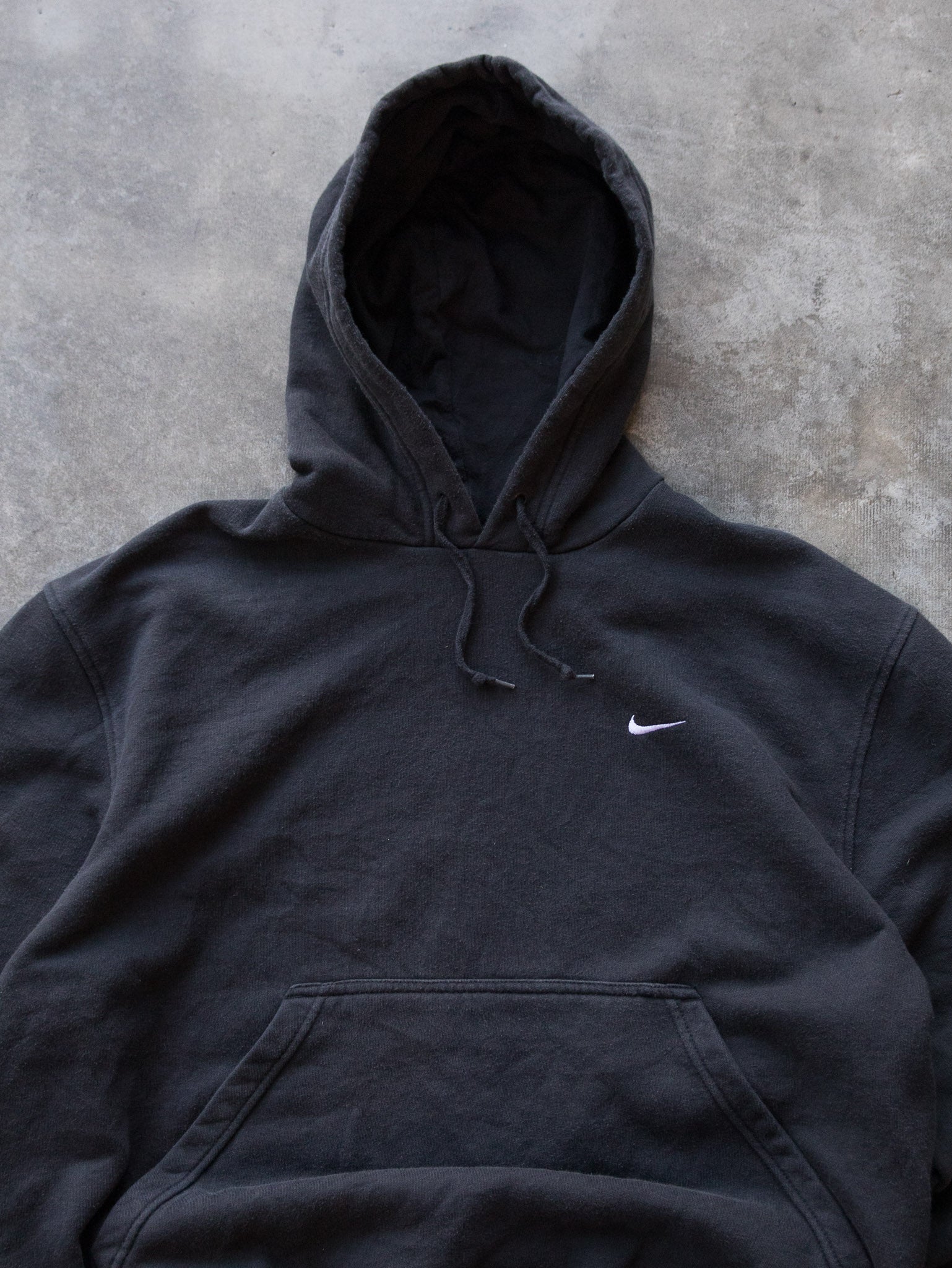 Vintage 00s Black Nike Swoosh Hoodie (M)