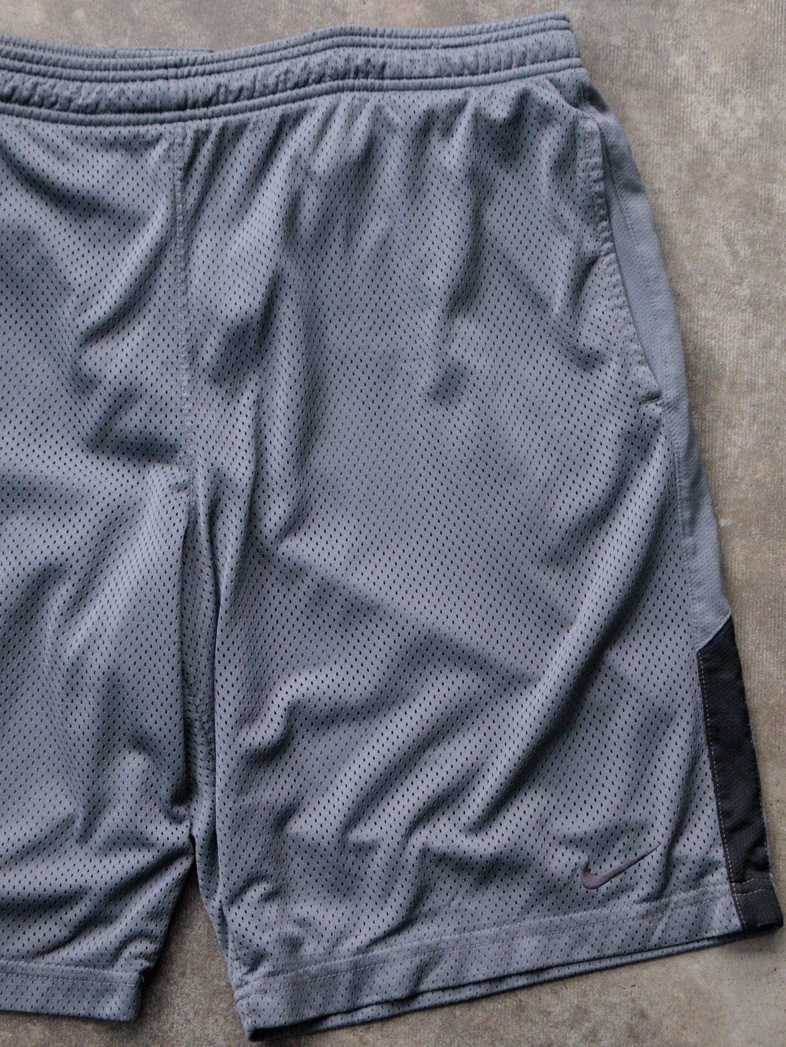 Vintage Grey Nike Mesh Shorts (L)