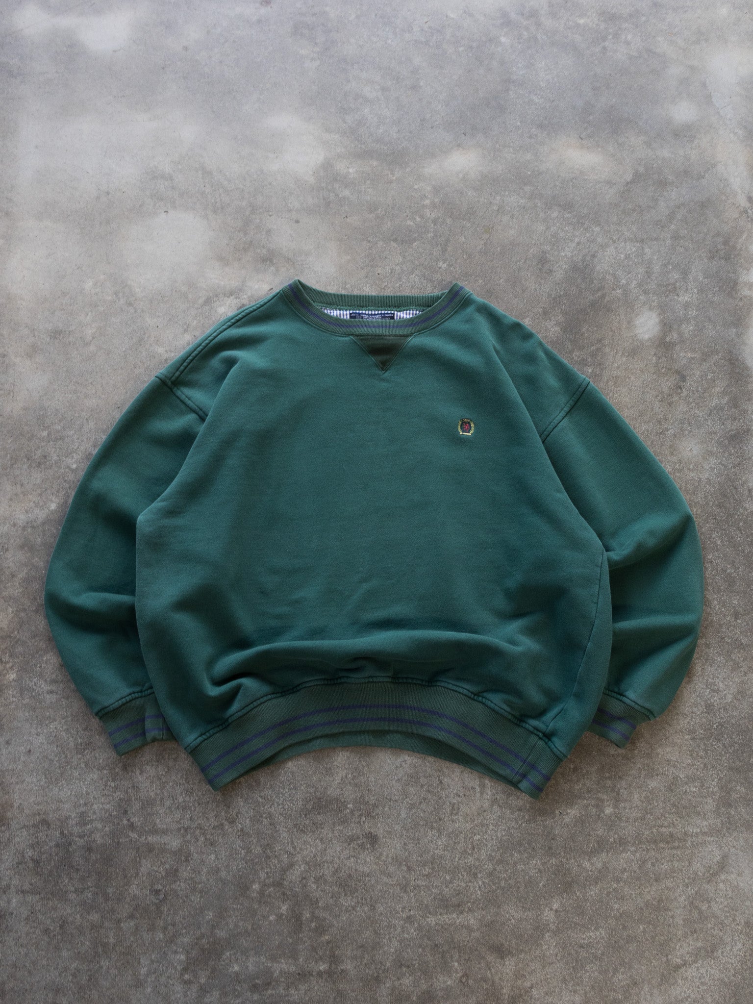 Vintage Green Tommy Hilfiger Sweatshirt (M)