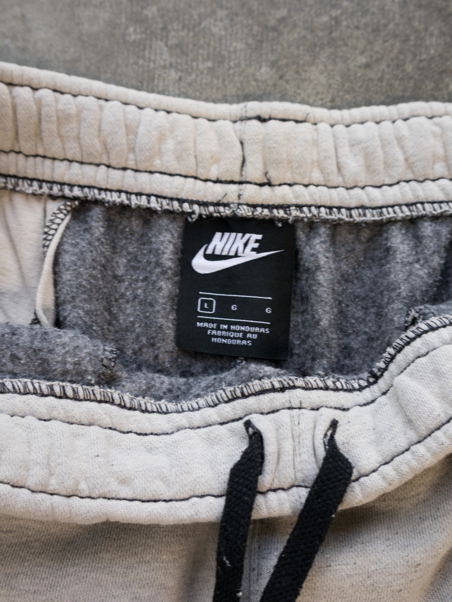 Vintage Nike Sweat Shorts (L)