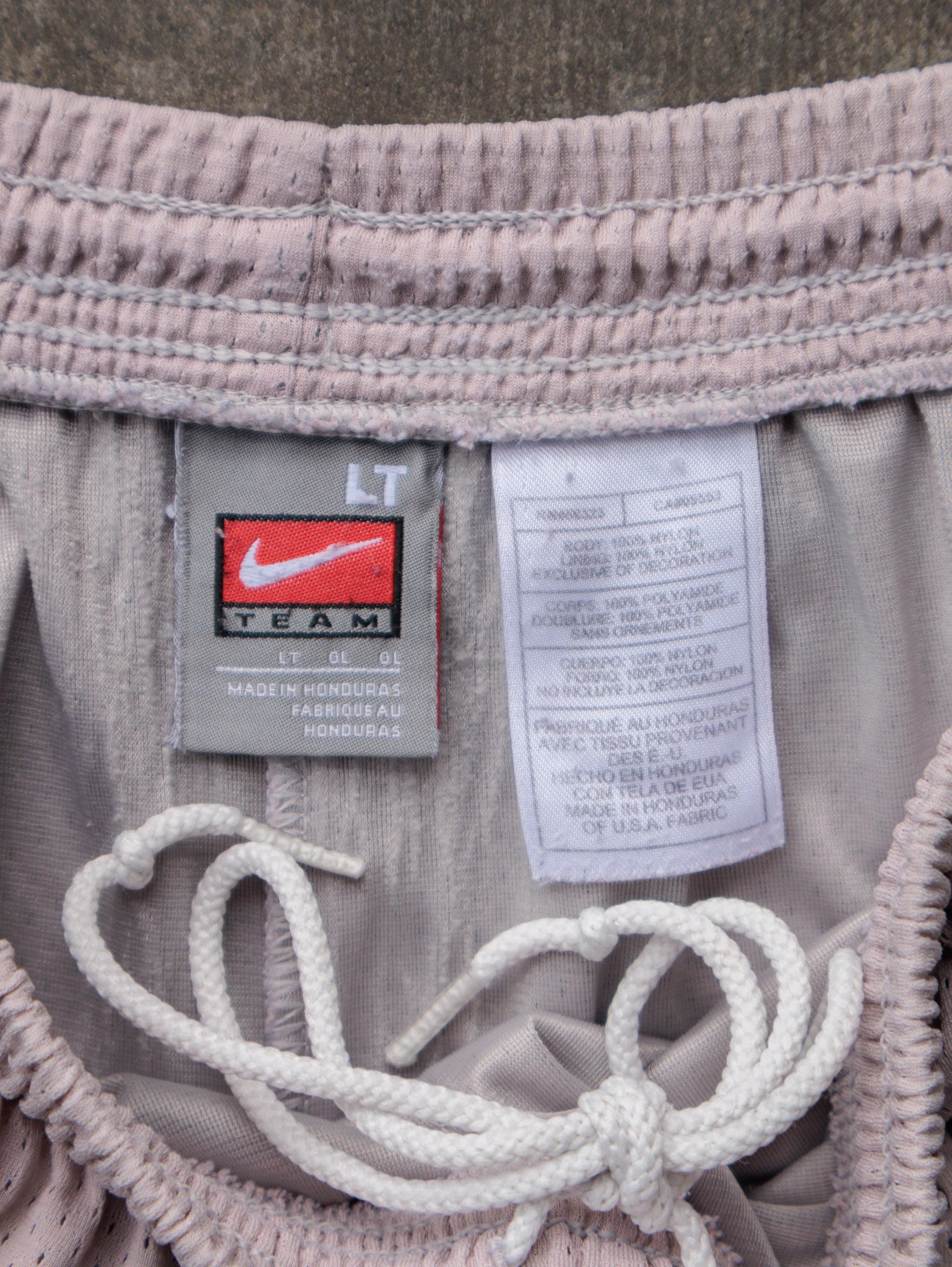 Vintage 00s Pink Nike Mesh Shorts (L)