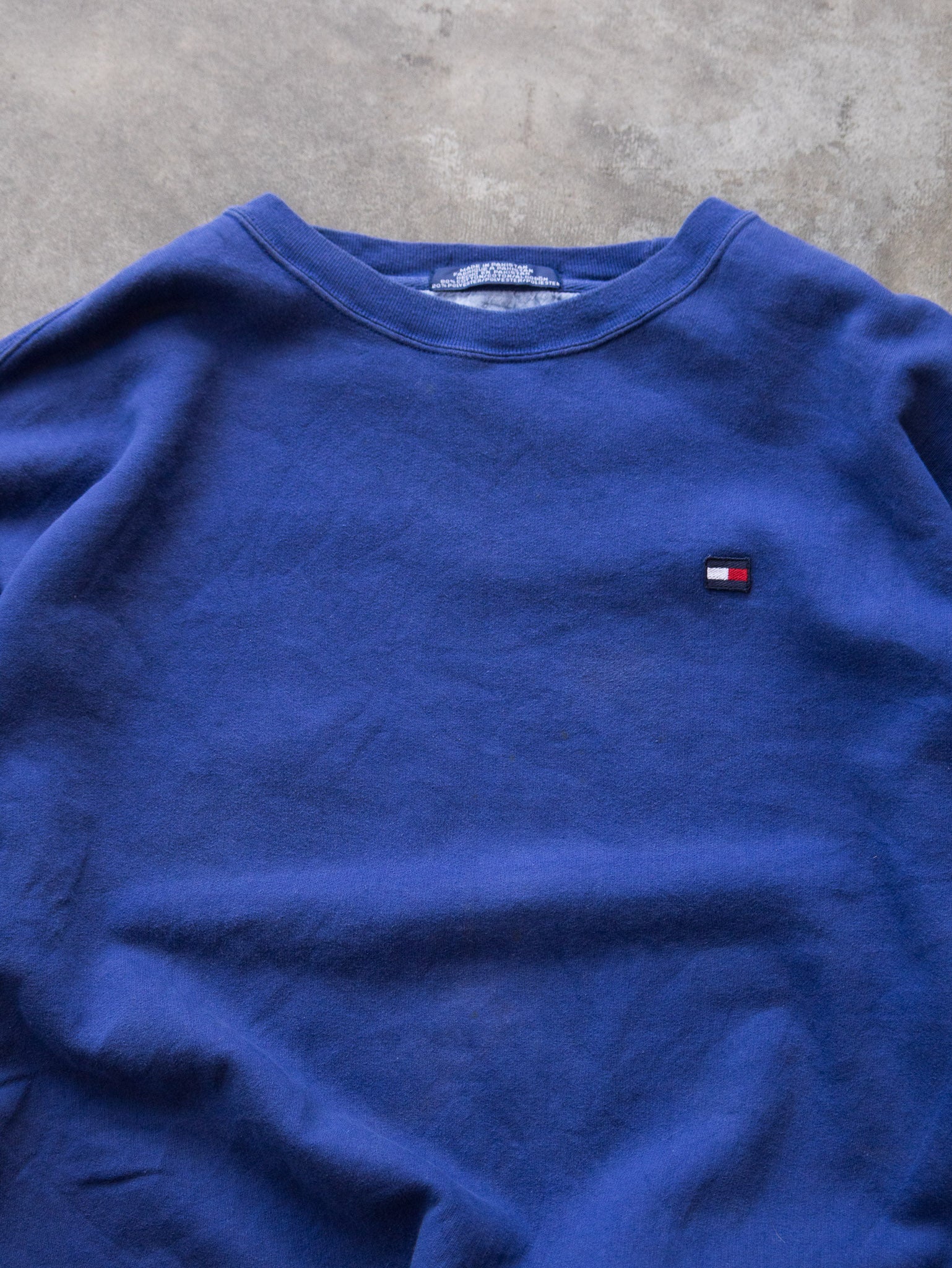 Vintage 90s Blue Tommy Hilfiger Sweatshirt (M)