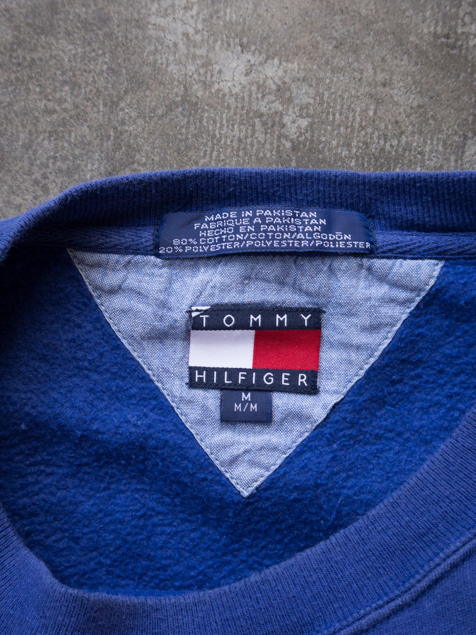 Vintage 90s Blue Tommy Hilfiger Sweatshirt (M)