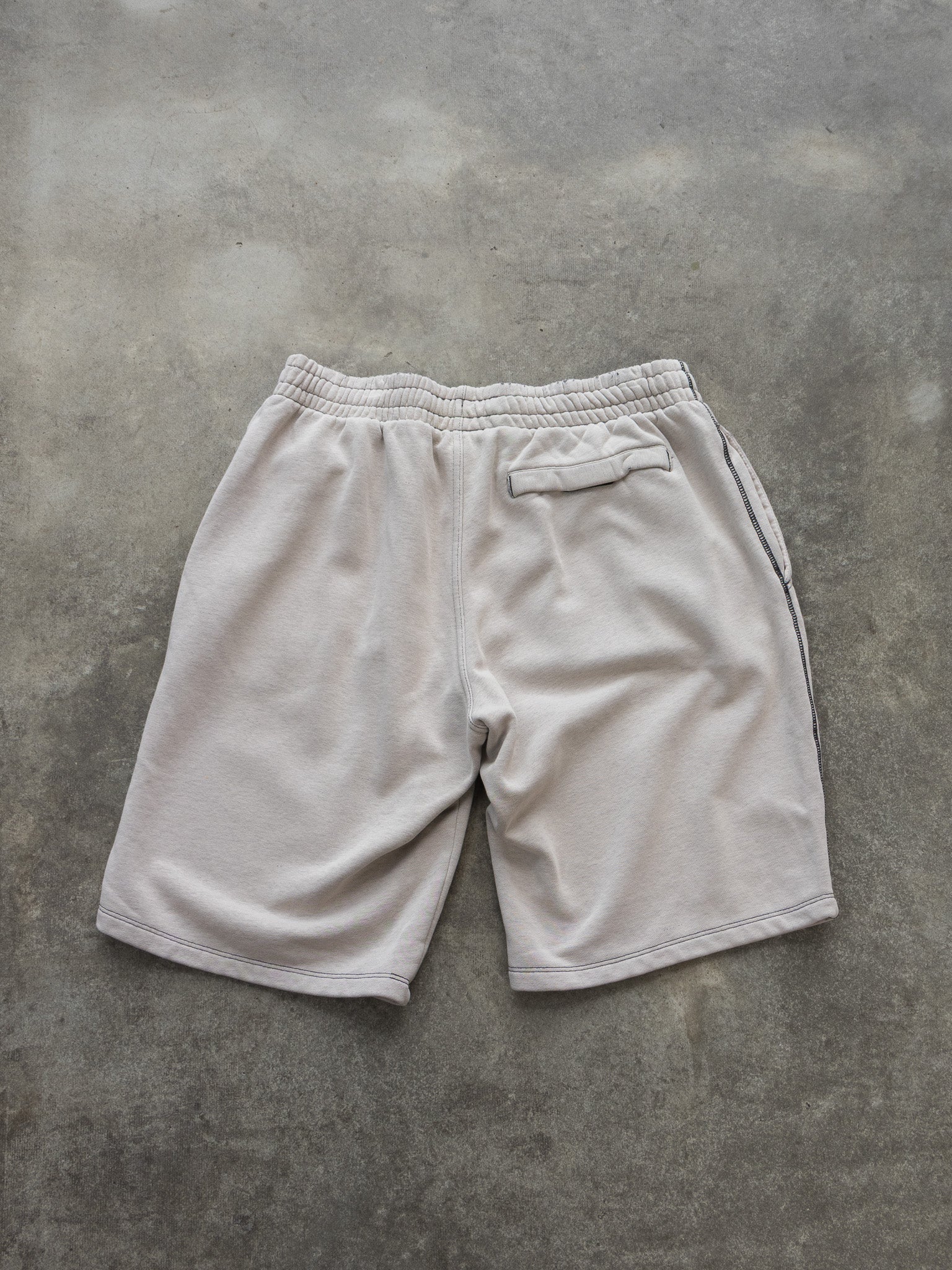 Vintage Nike Sweat Shorts (L)
