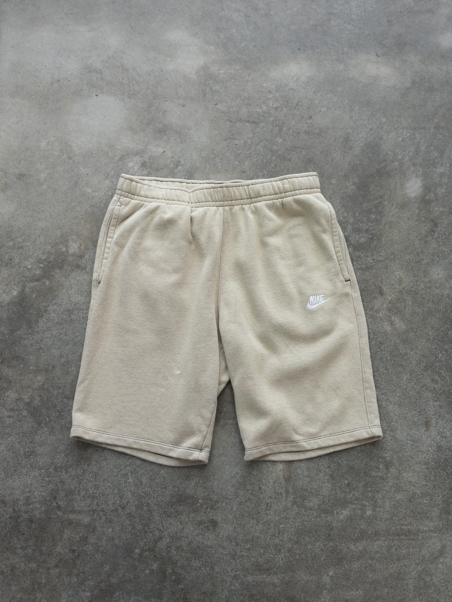 Vintage Nike Sweat Shorts (L)