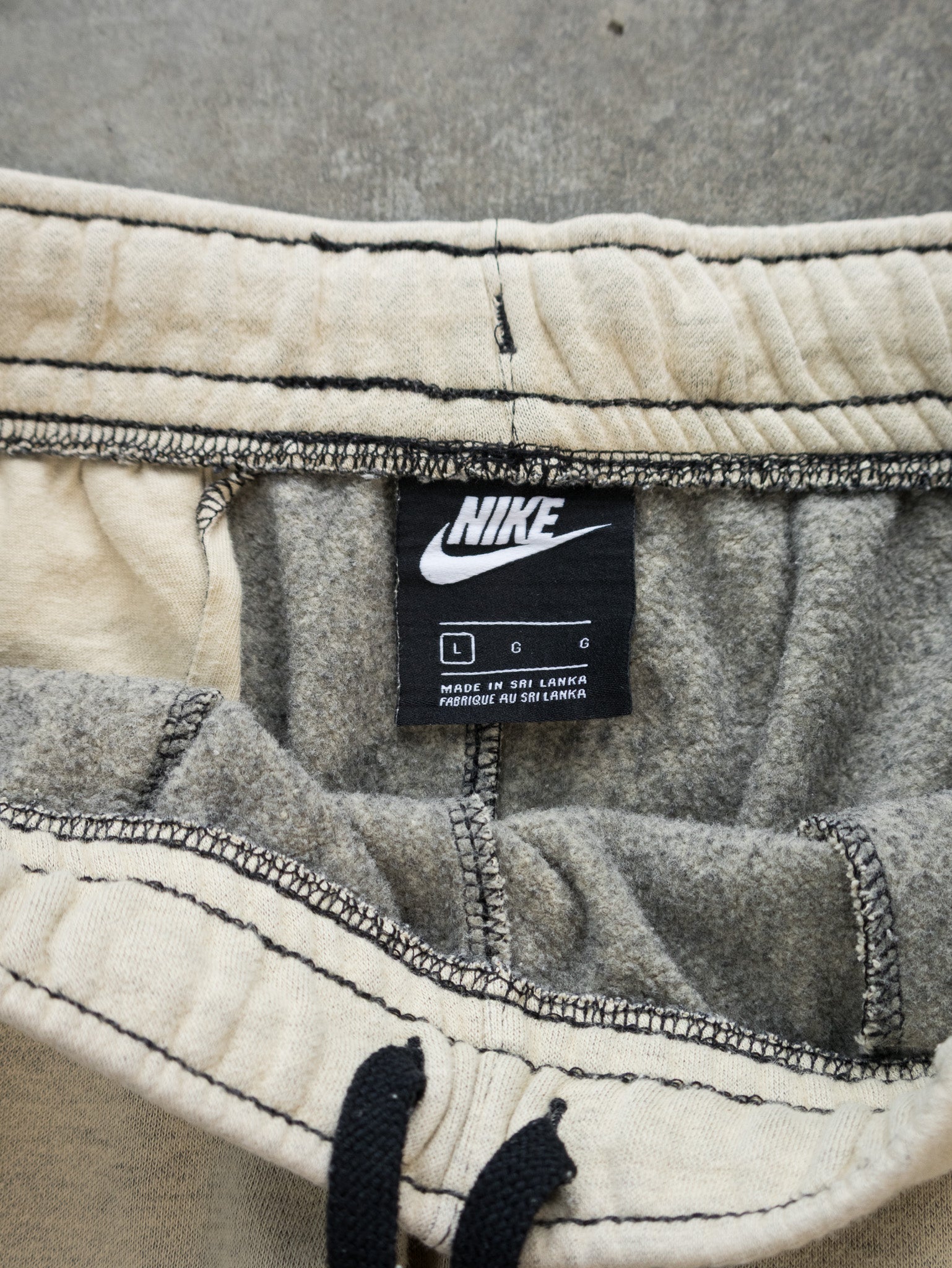 Vintage Nike Sweat Shorts (L)