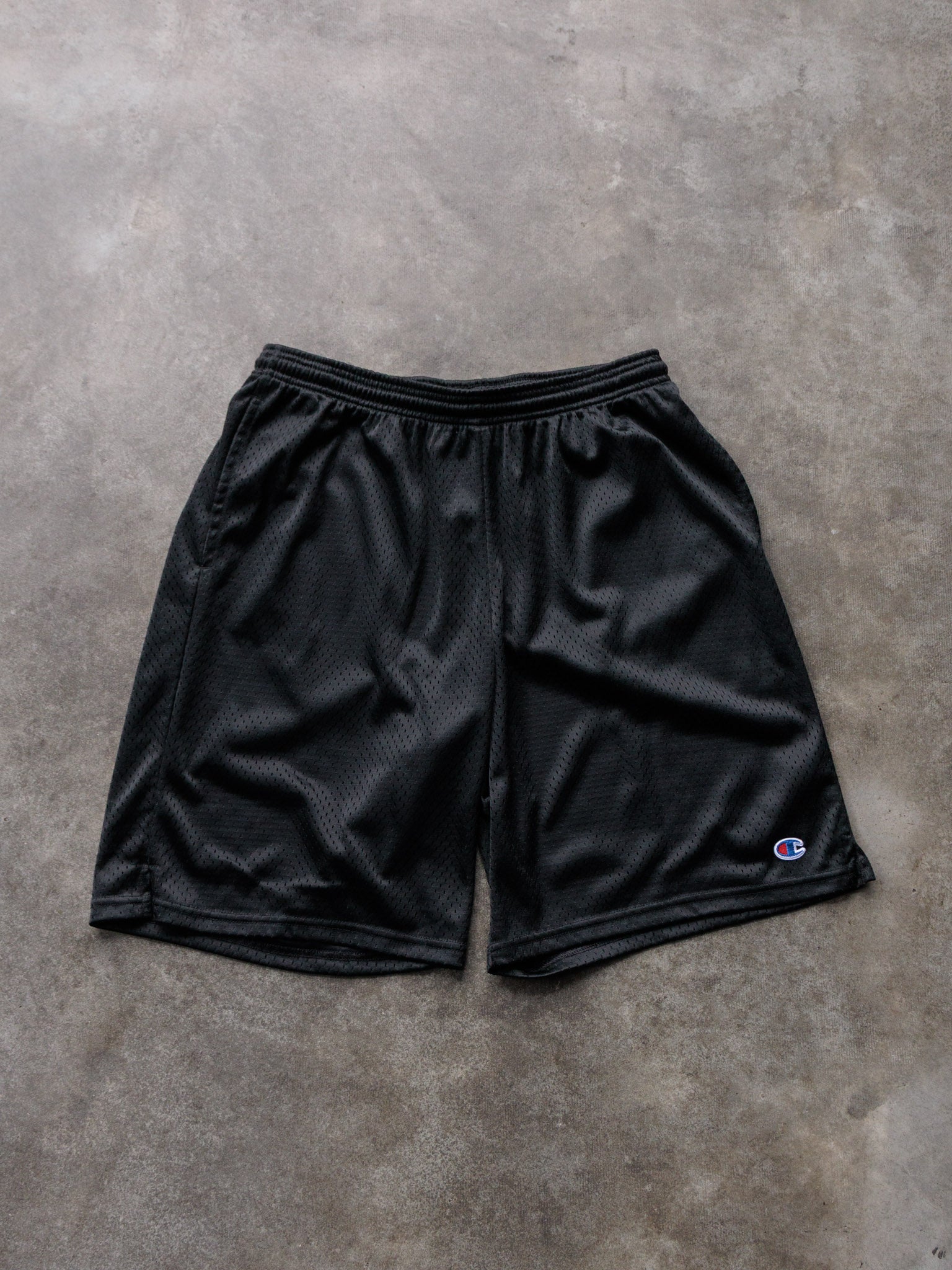 Vintage 00s Black Champion Mesh Shorts (M)