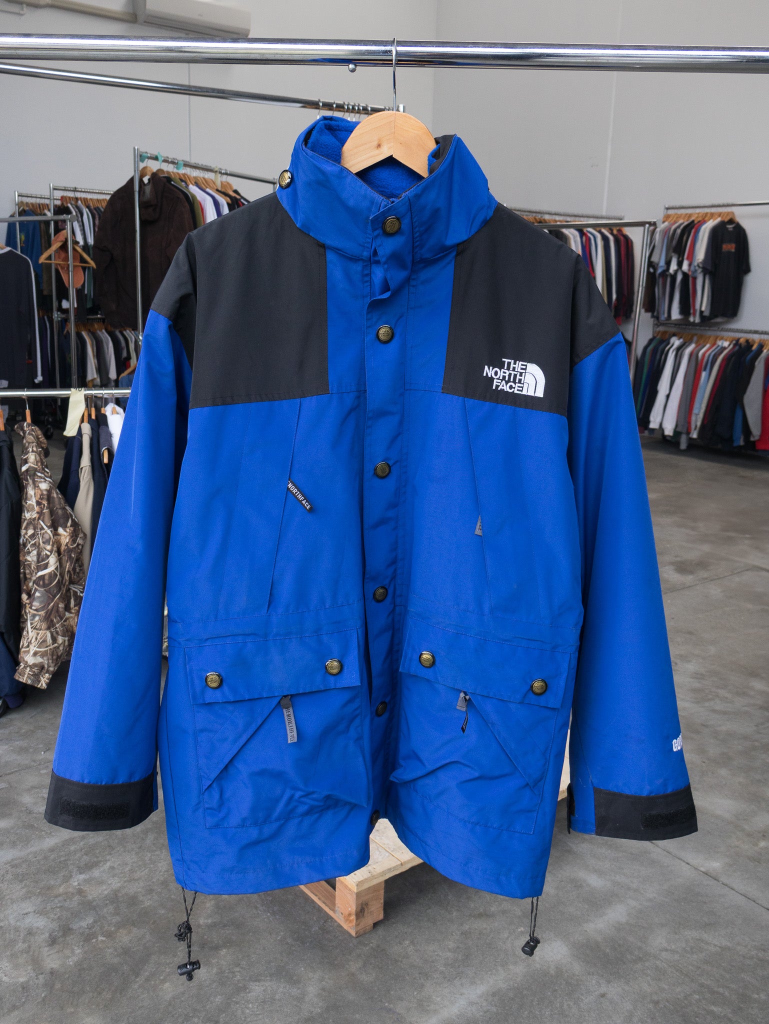 Vintage Blue The North Face Gore-Tex Mountain Jacket (M)