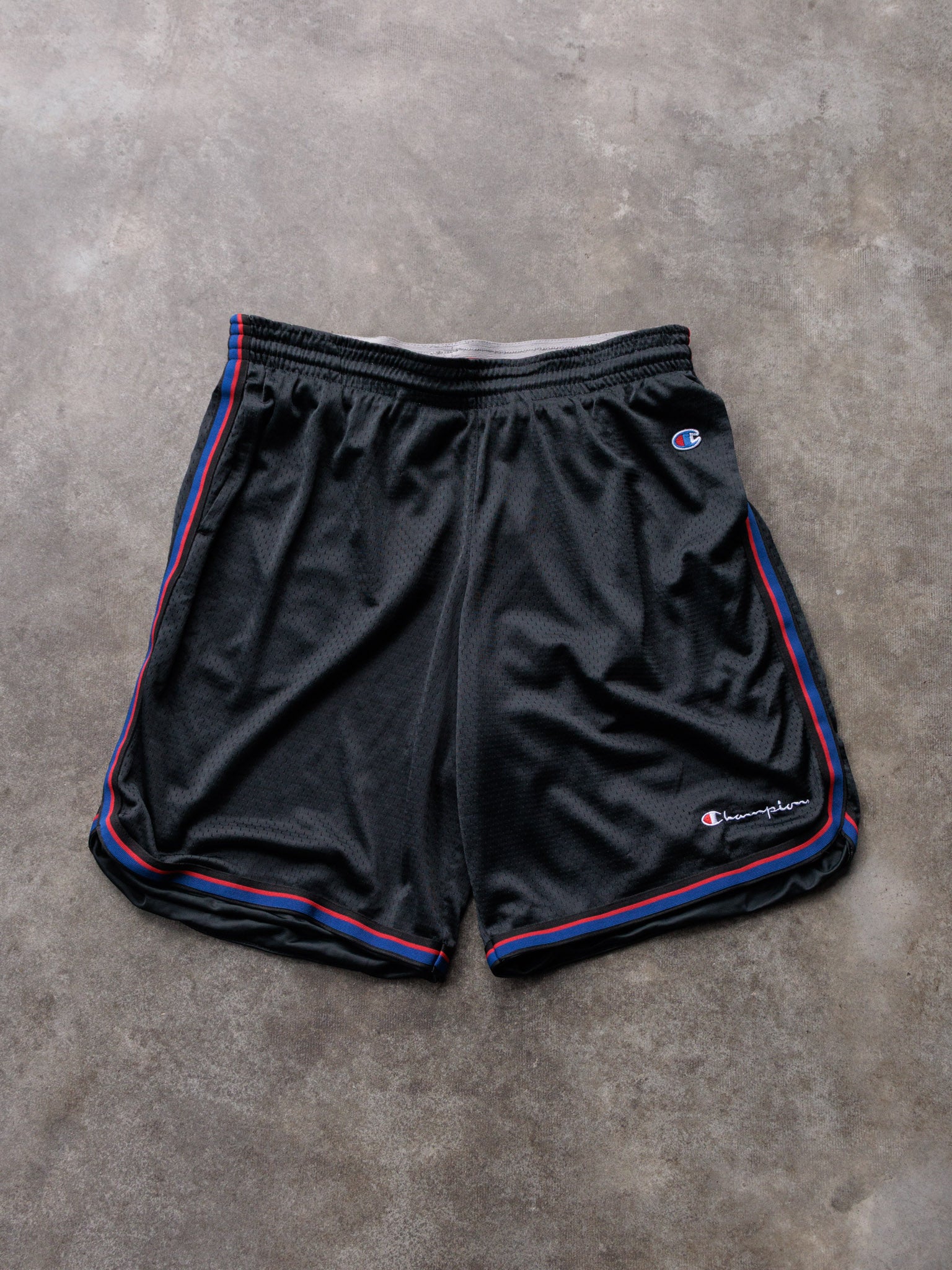 Vintage Black Champion Mesh Shorts (-)