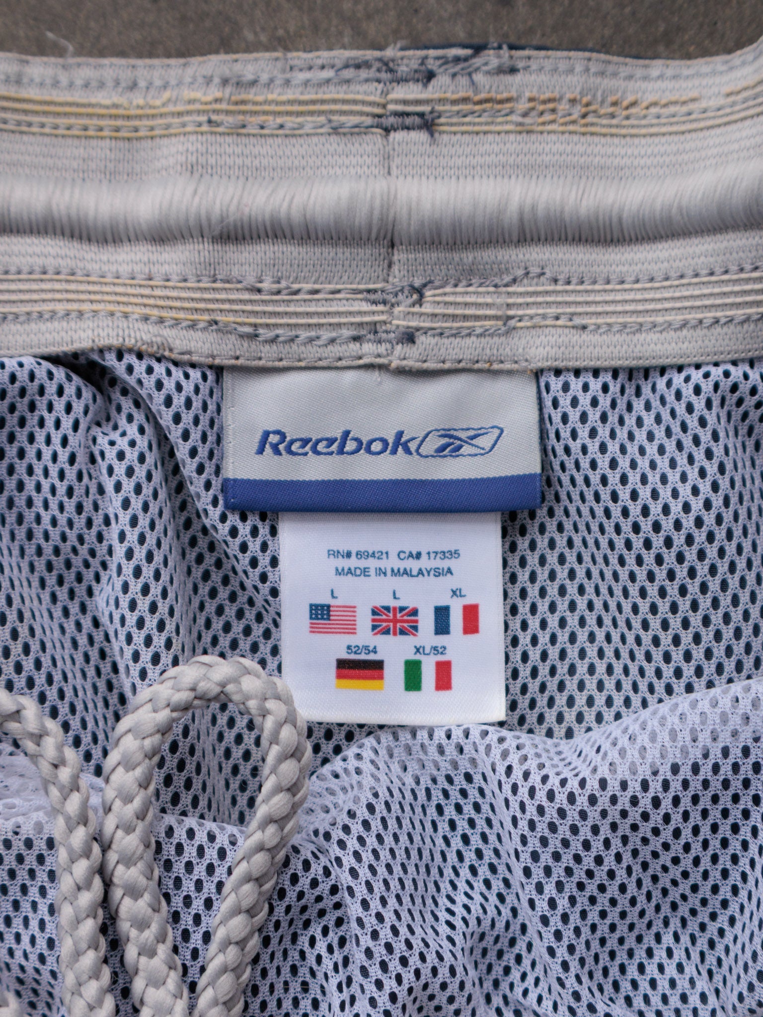 Vintage 00s Navy Reebok Swim Shorts (L)