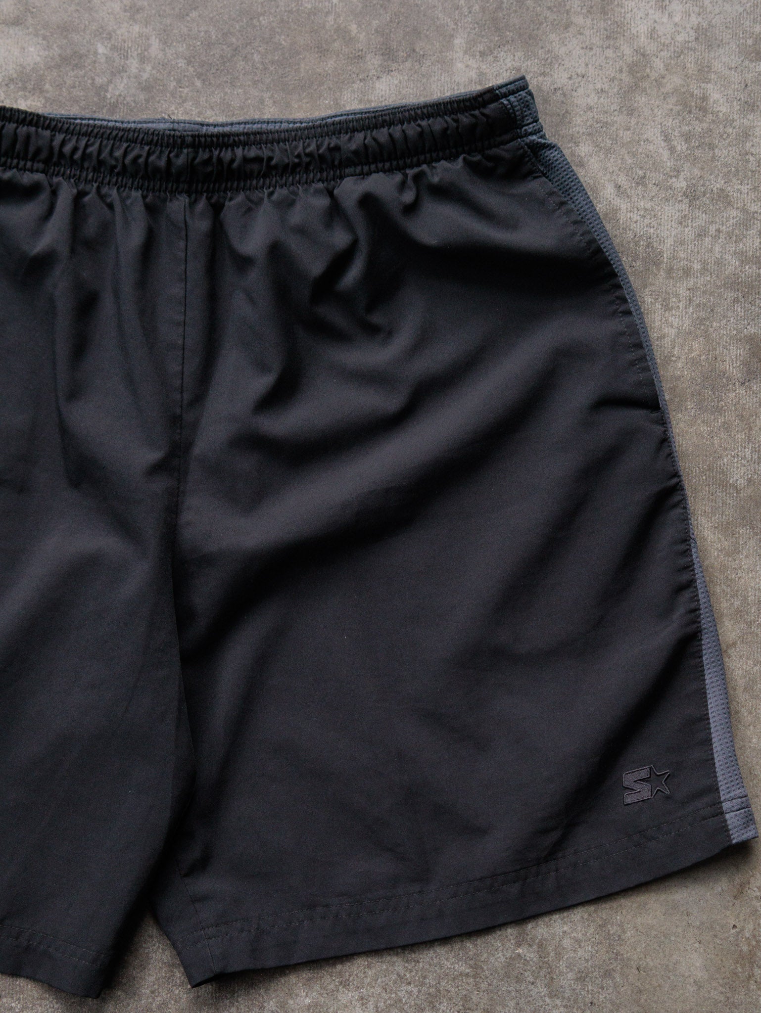 Vintage Black Starter Shorts (L)