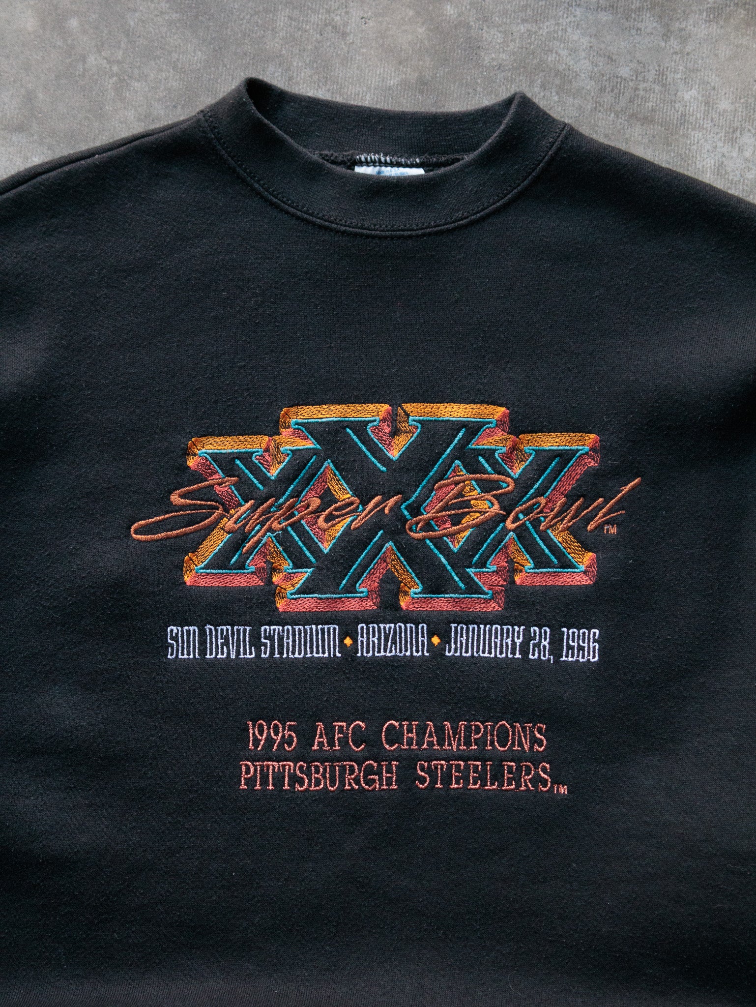 Vintage 1996 Black Pittsburgh Steelers Super Bowl Sweatshirt (XL)