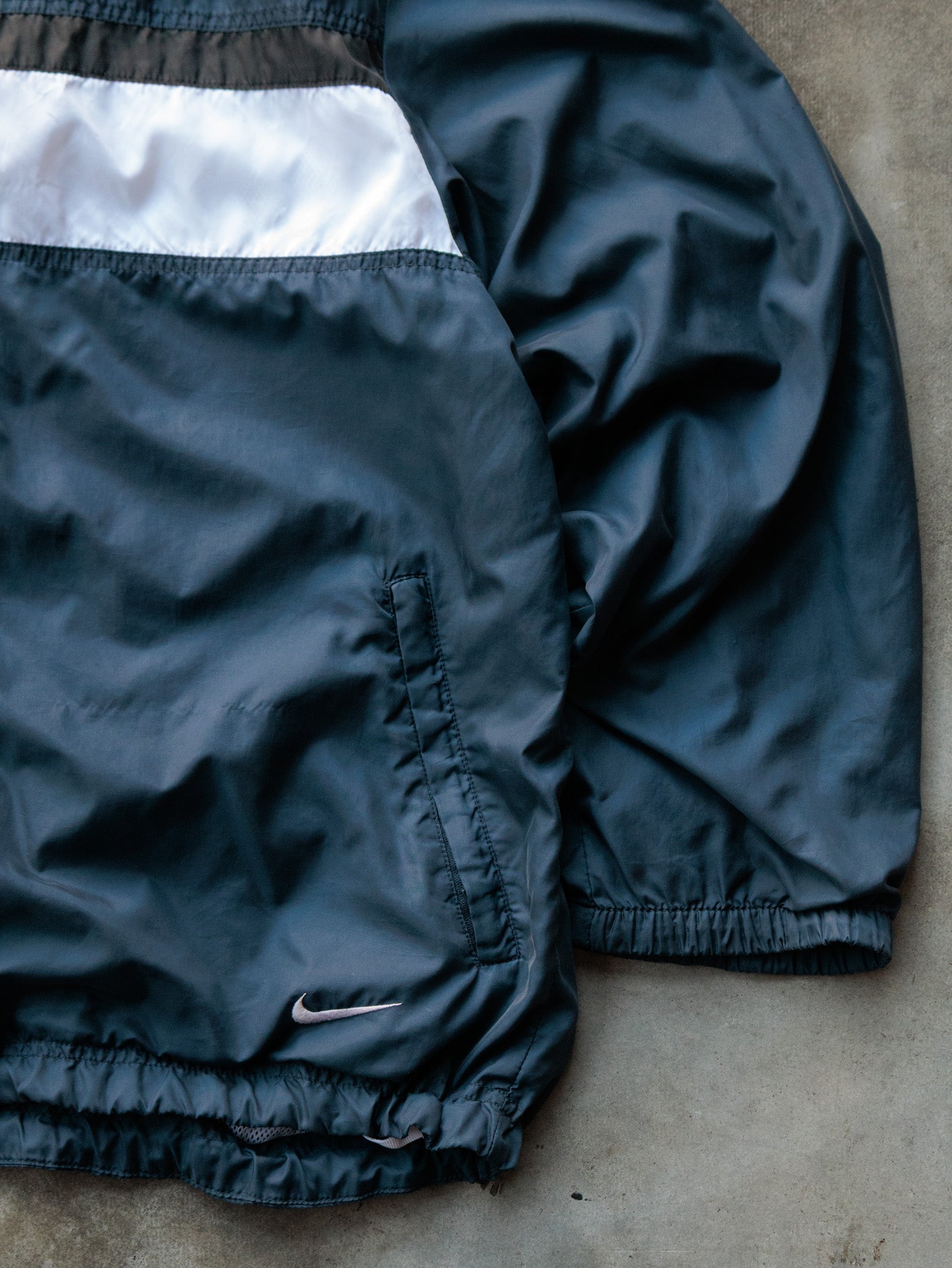Vintage 00s Navy Nike Track Jacket (L)