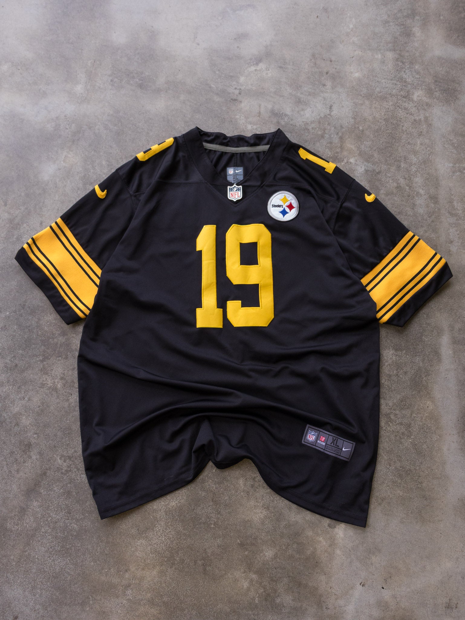 Nike Pittsburgh Steelers JuJu Smith-Schuster NFL Jersey (XL)