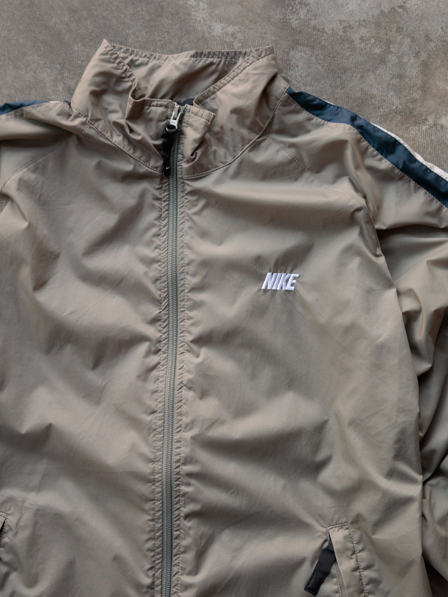 Vintage 00s Beige Nike Jacket (M)