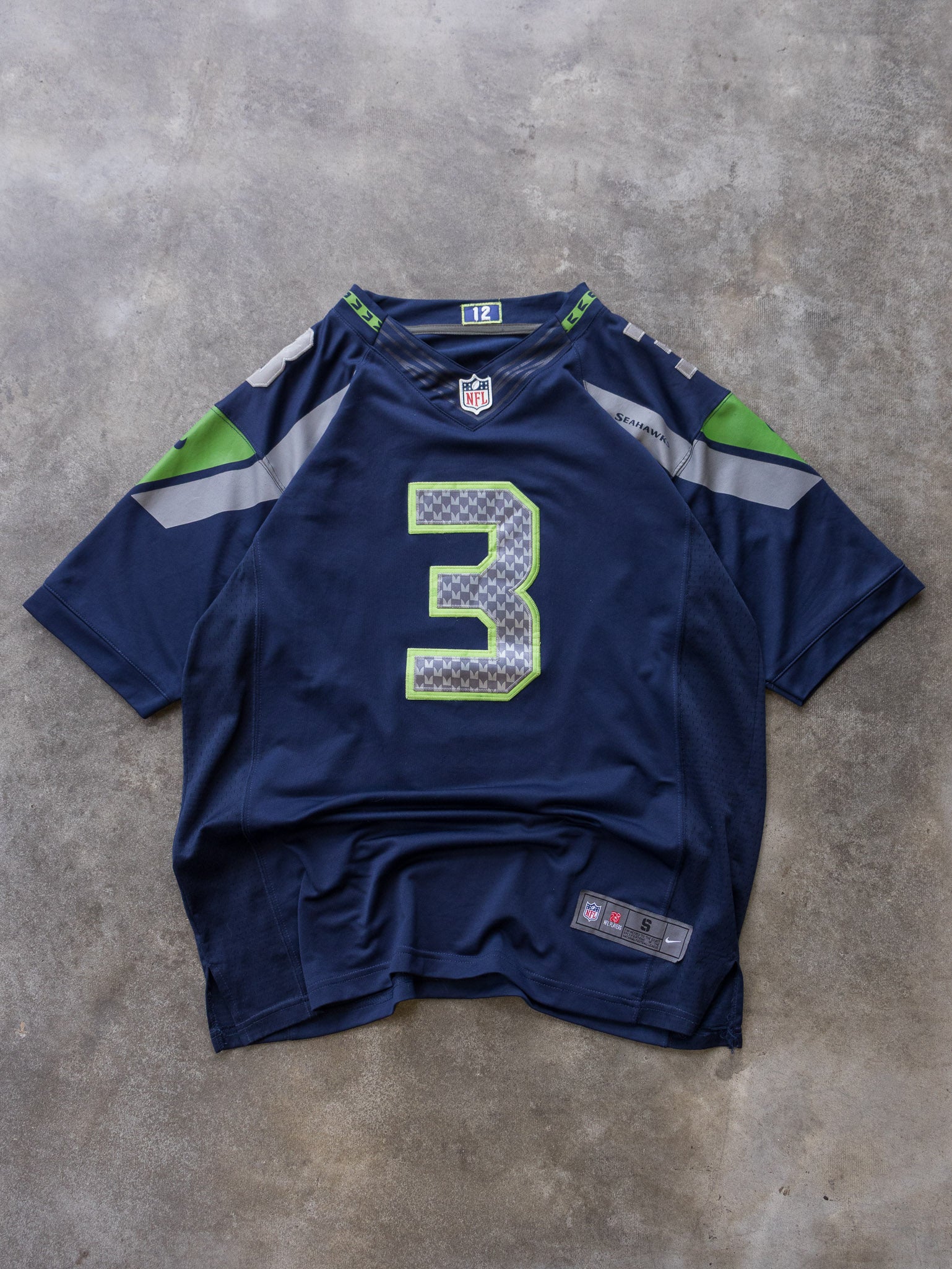 Vintage Nike Seattle Seahawks Russell Wilson NFL Jersey (S)
