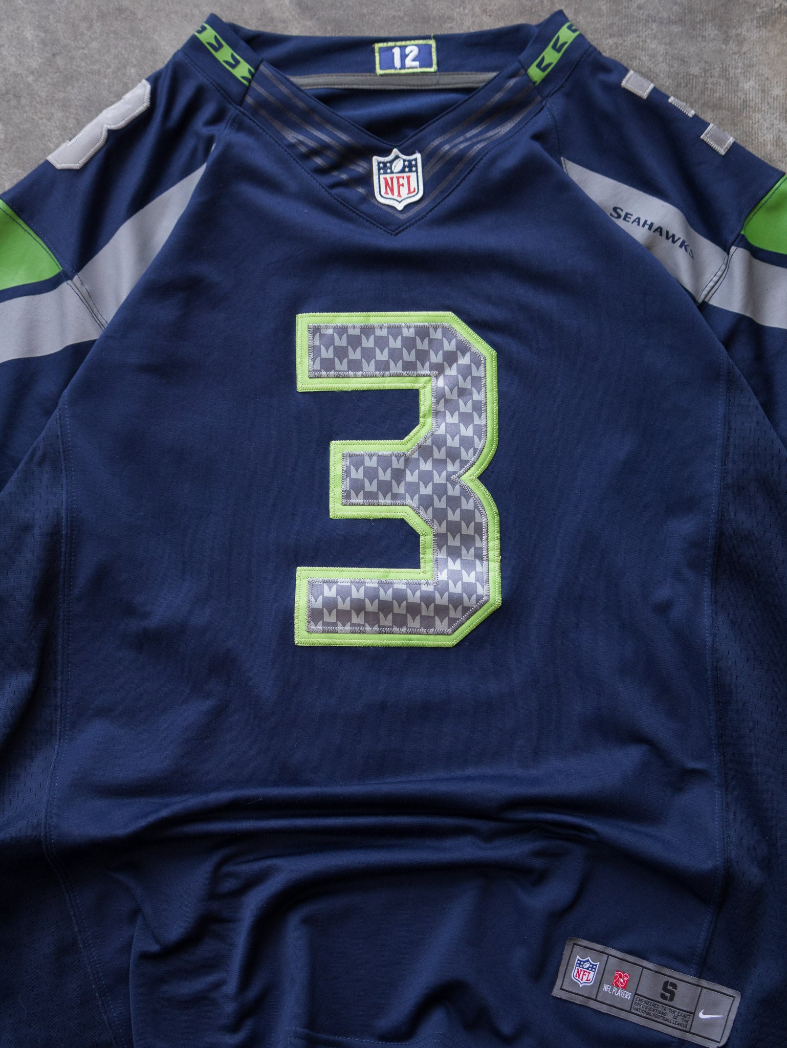 Vintage Nike Seattle Seahawks Russell Wilson NFL Jersey (S)