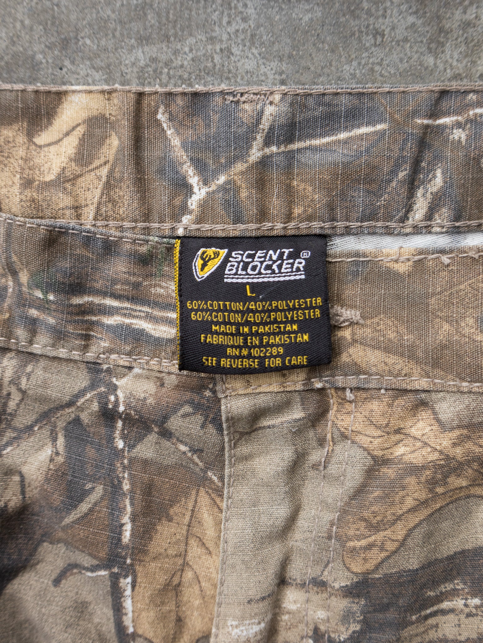 Vintage ScentBlocker Camo Cargo Pants (L)