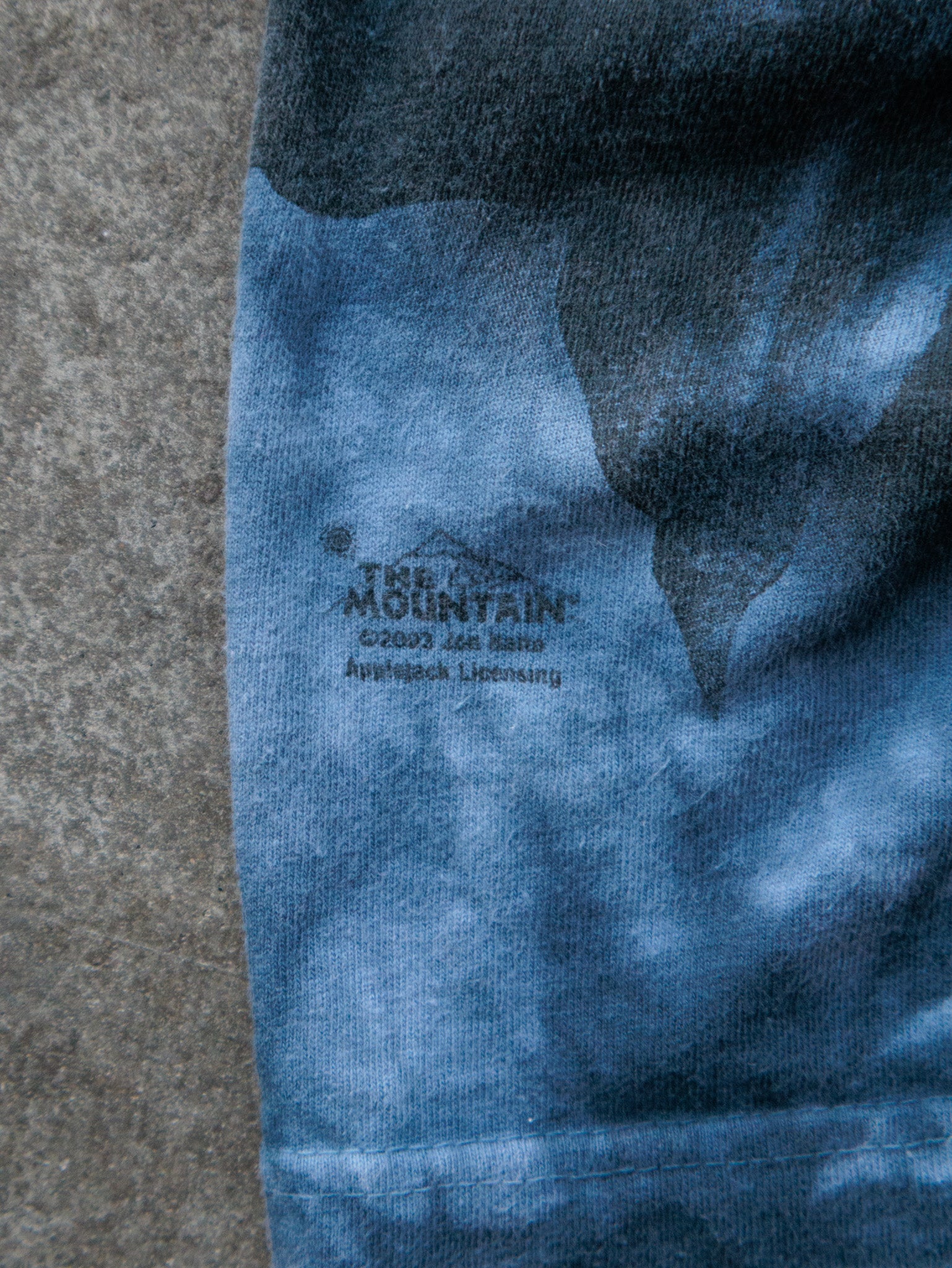 Vintage 2007 Blue Tie-Dye Wolf Tee (M)