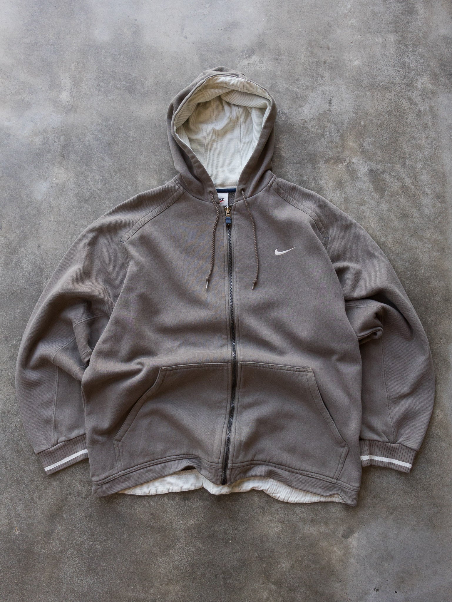 Vintage 00s Grey Nike Zip Hoodie (L)