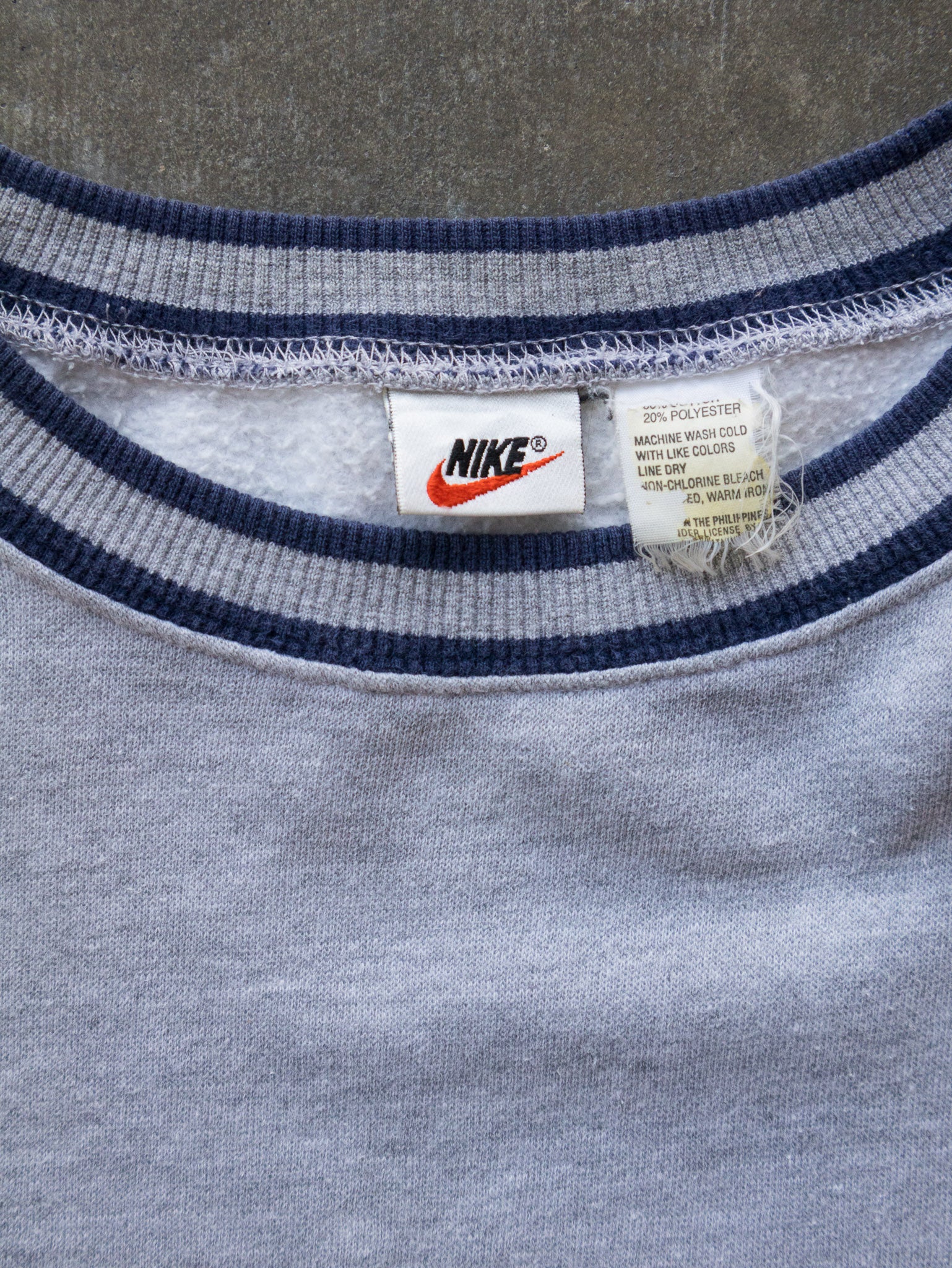 Vintage 90s Grey Nike Ringer Sweatshirt (L)