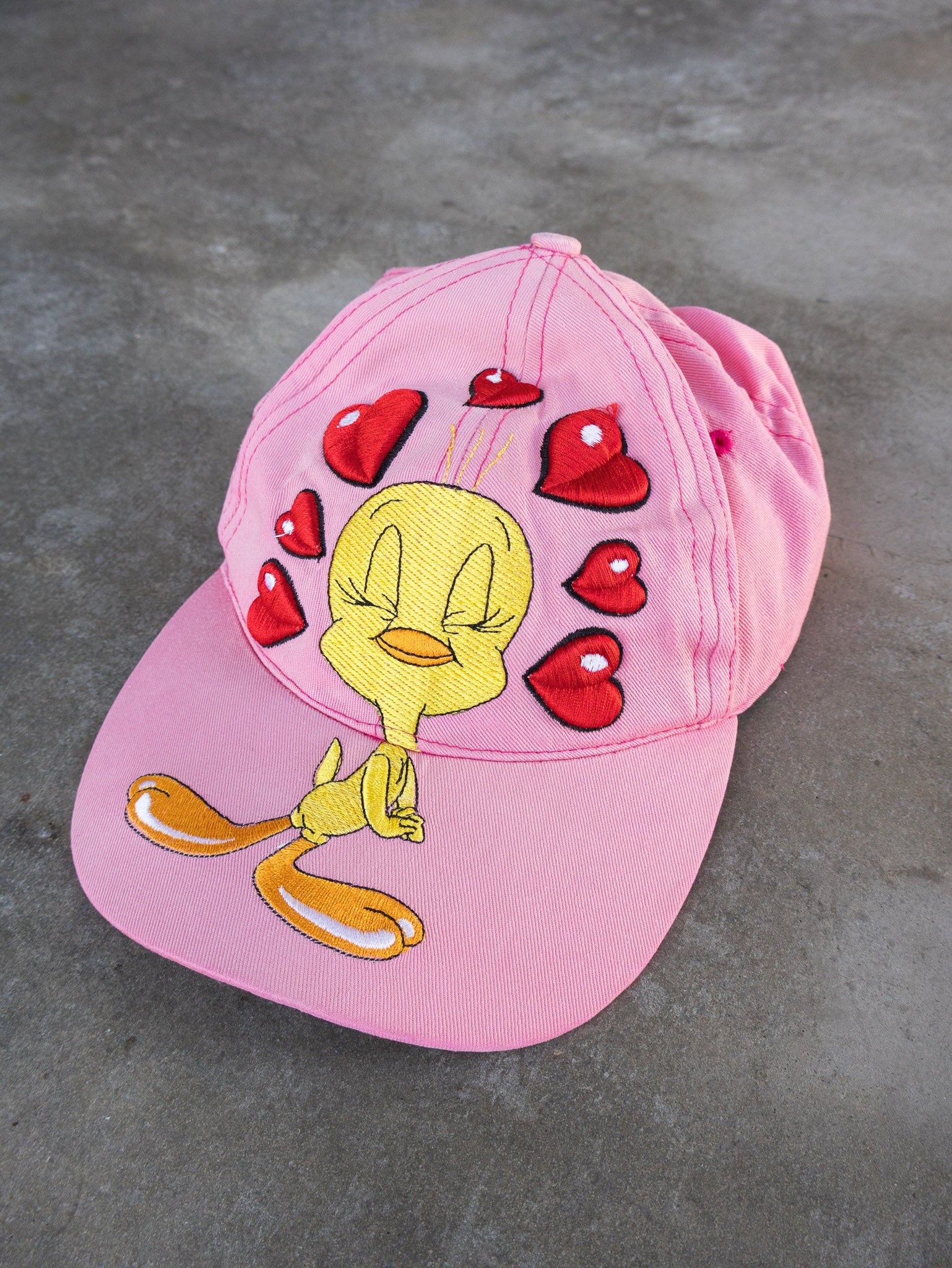 Vintage 00s Pink Looney Tunes Tweety Bird & Hearts Hat
