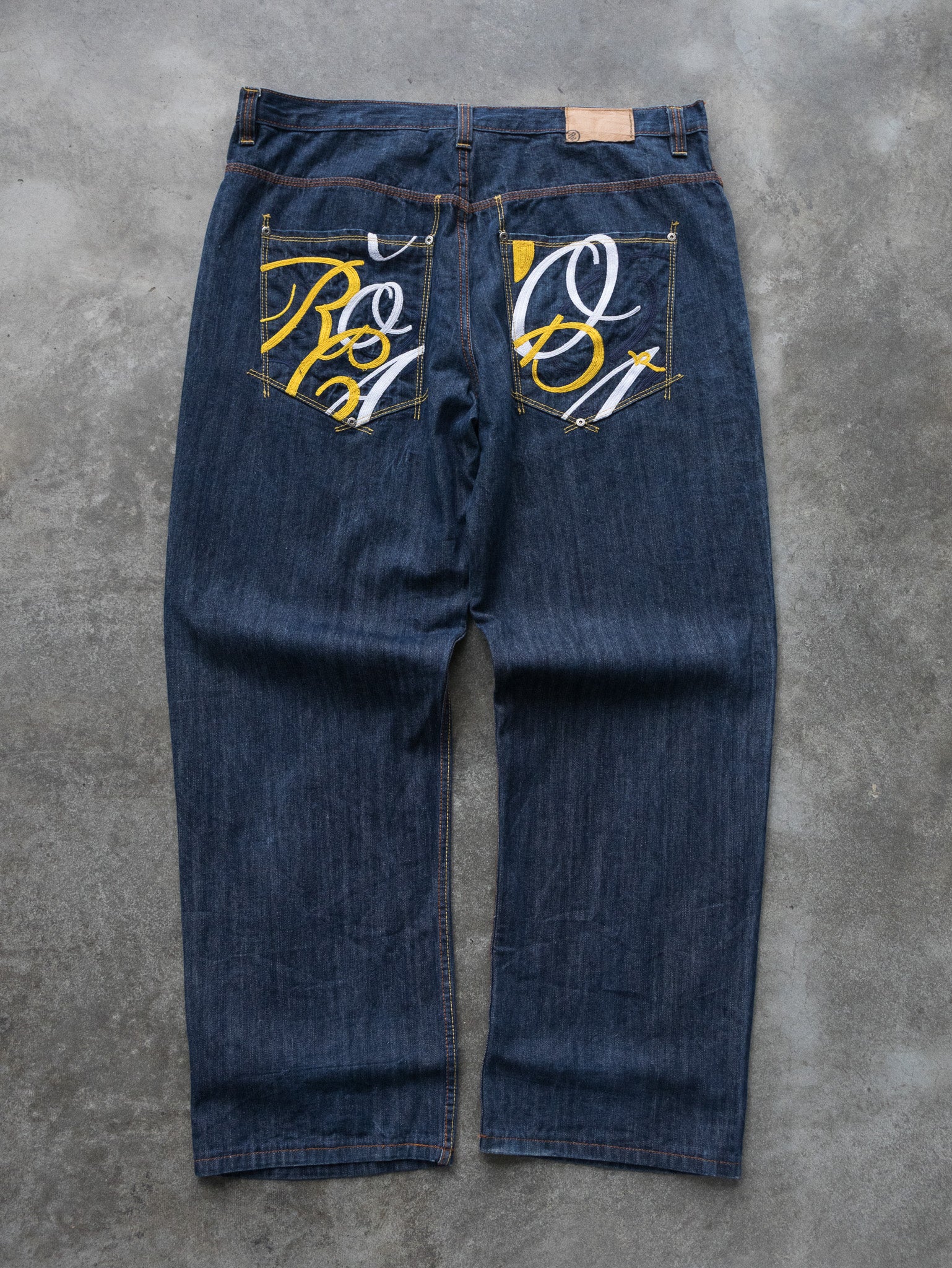 Vintage Dark Blue RocaWear Embroidered Denim Jeans (W40)