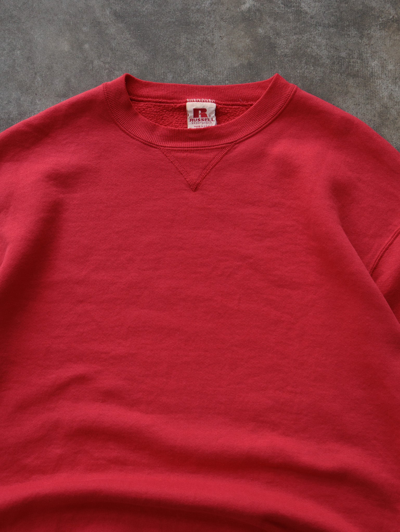Vintage 90s Red Russell Athletic Sweatshirt (L)