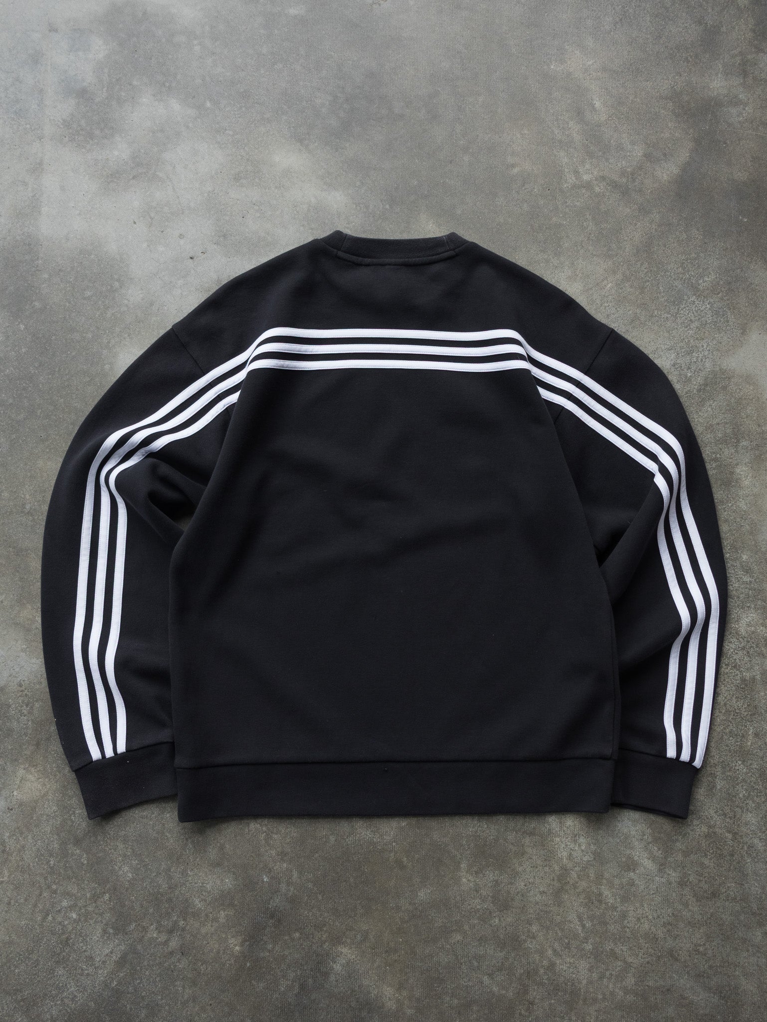 Vintage Black Adidas 3-Stripes Sweatshirt (M)