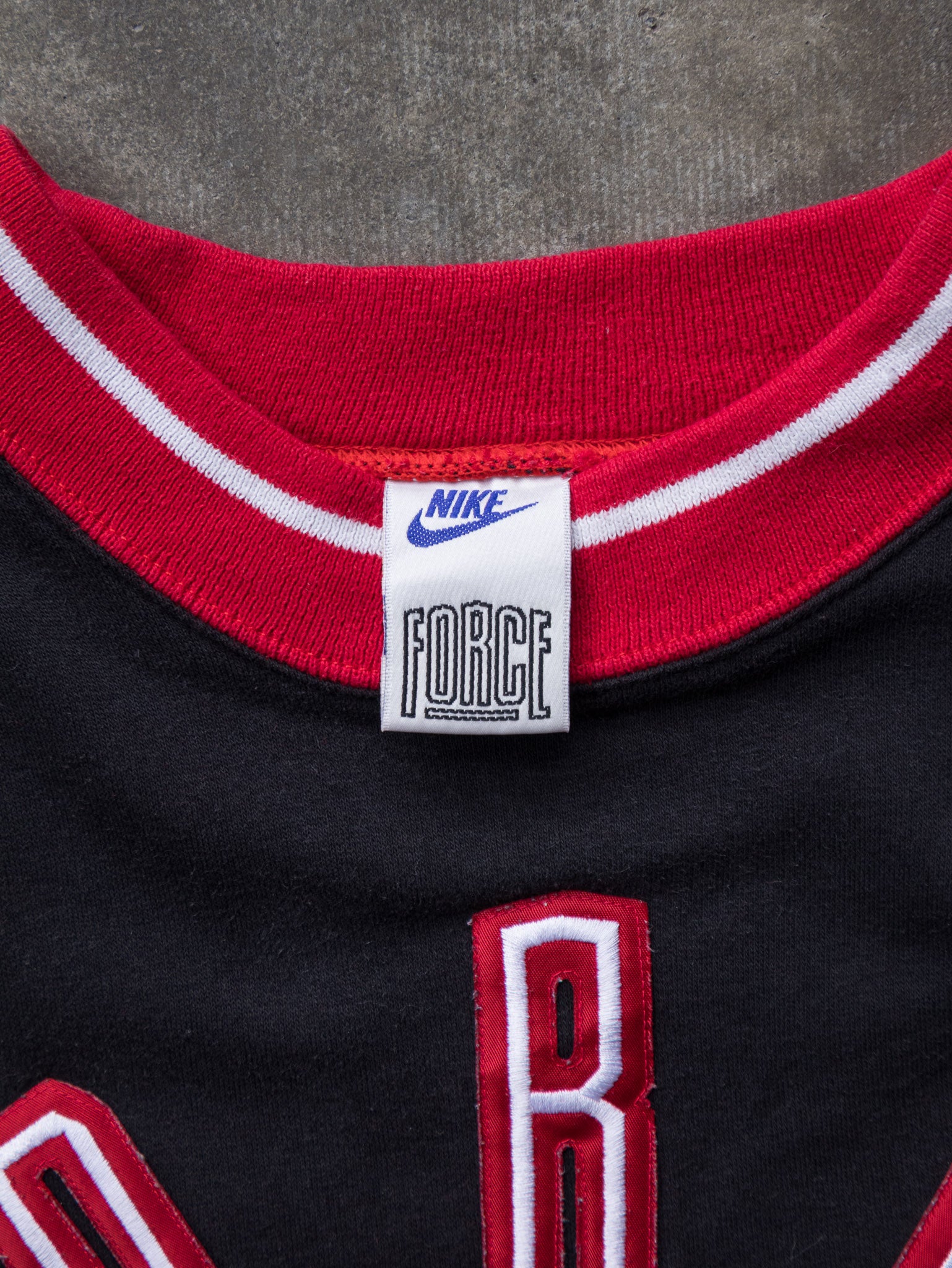 Vintage 90s Black Nike Force Basketball Sweatshirt (XL)