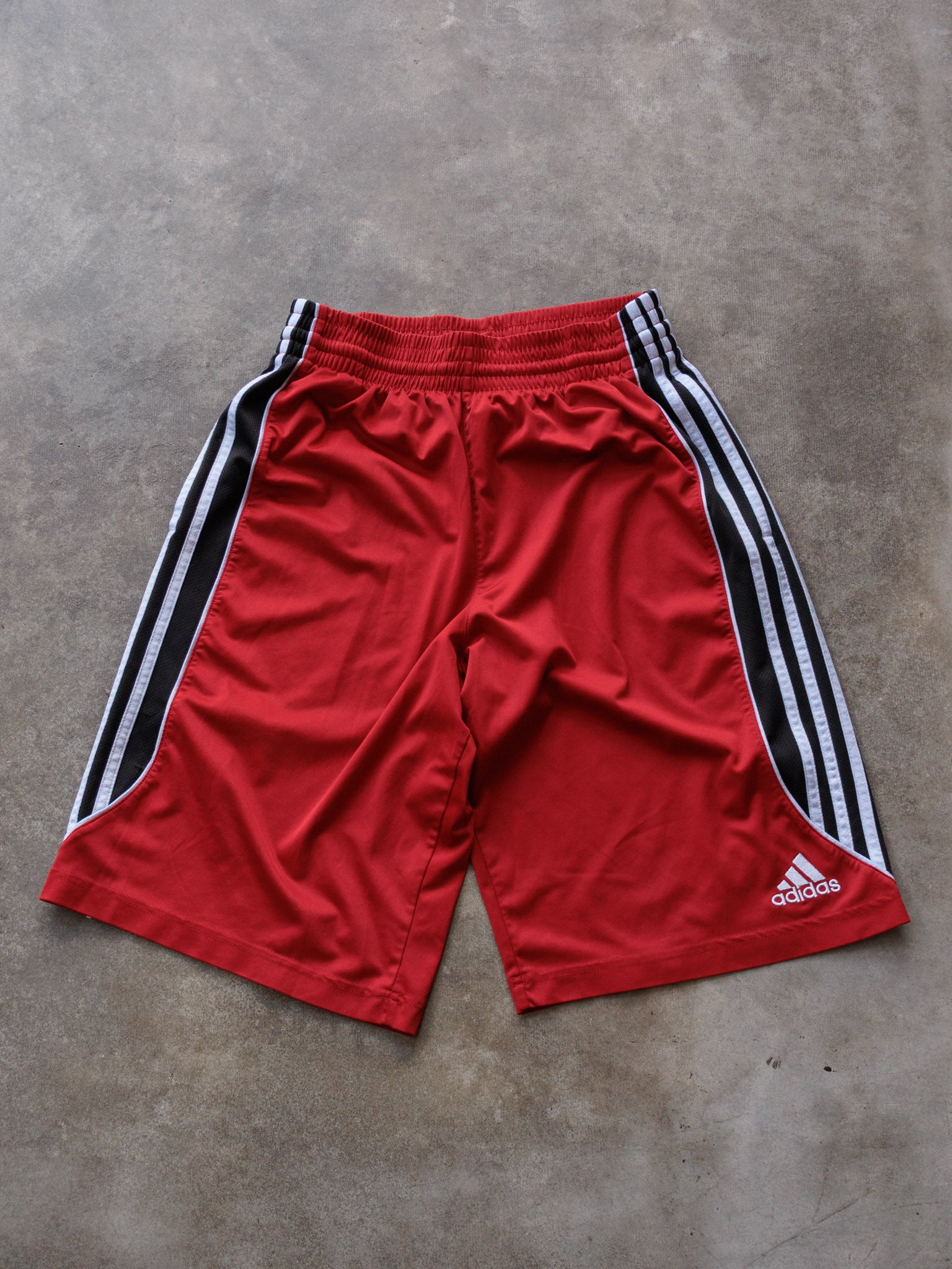 Vintage 00s Red Adidas Shorts (S)