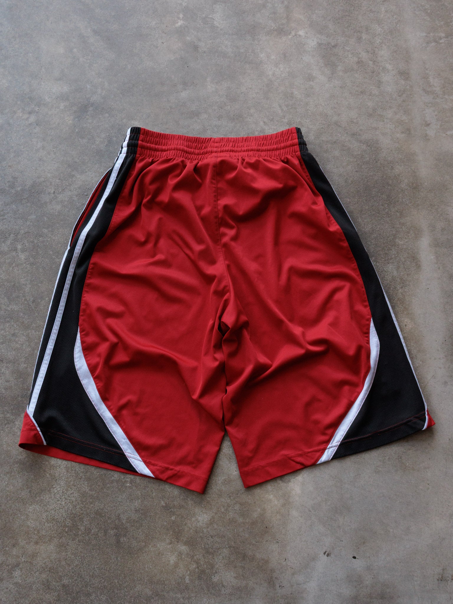Vintage 00s Red Adidas Shorts (S)