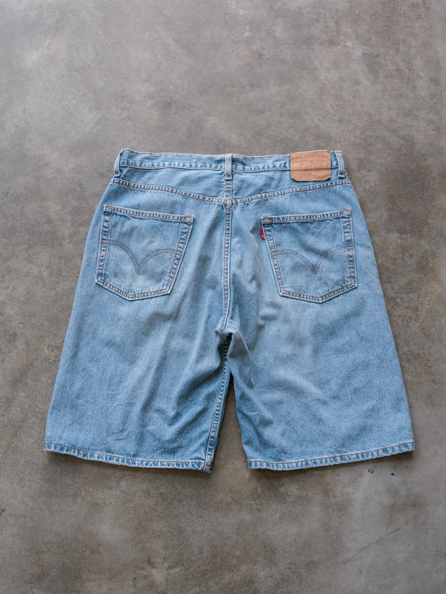 Vintage Blue Levi's Denim Shorts (W36)
