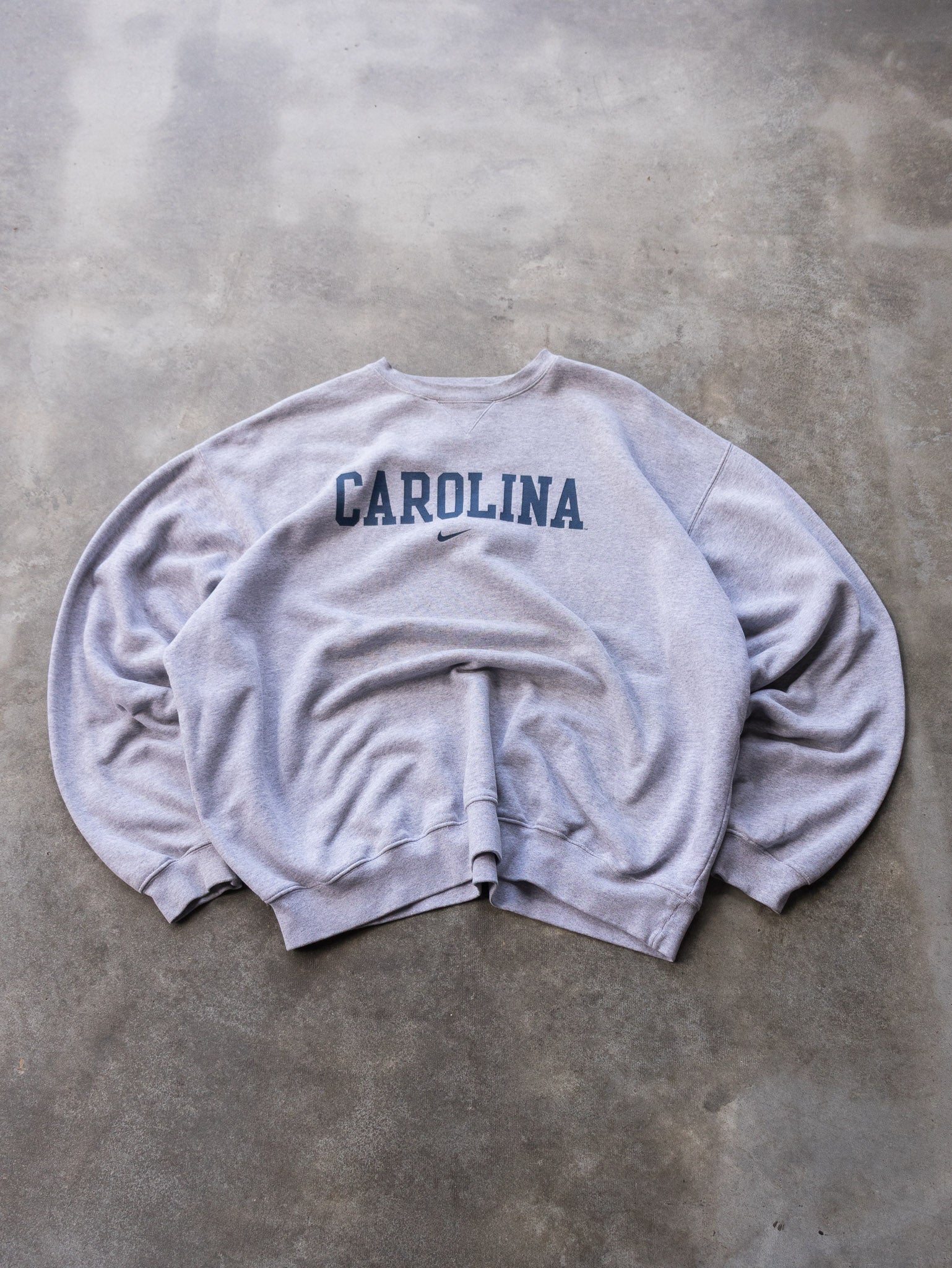Vintage 00s Nike Carolina Sweatshirt (2XL)