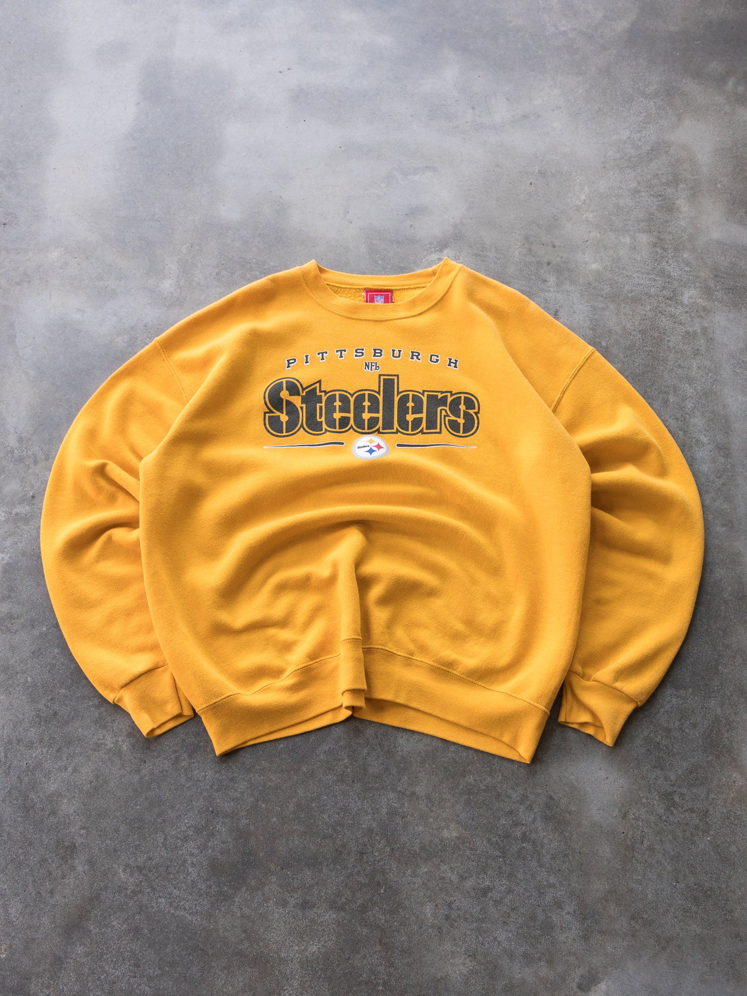 Vintage Yellow Pittsburgh Steelers Sweatshirt (XL)