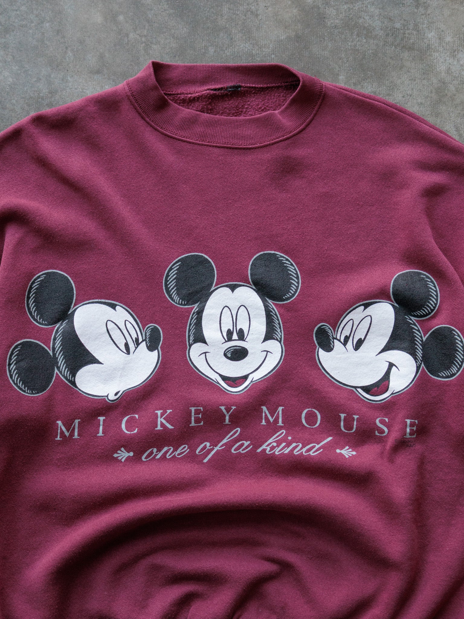 Vintage Maroon Disney Mickey Mouse Sweatshirt (-)