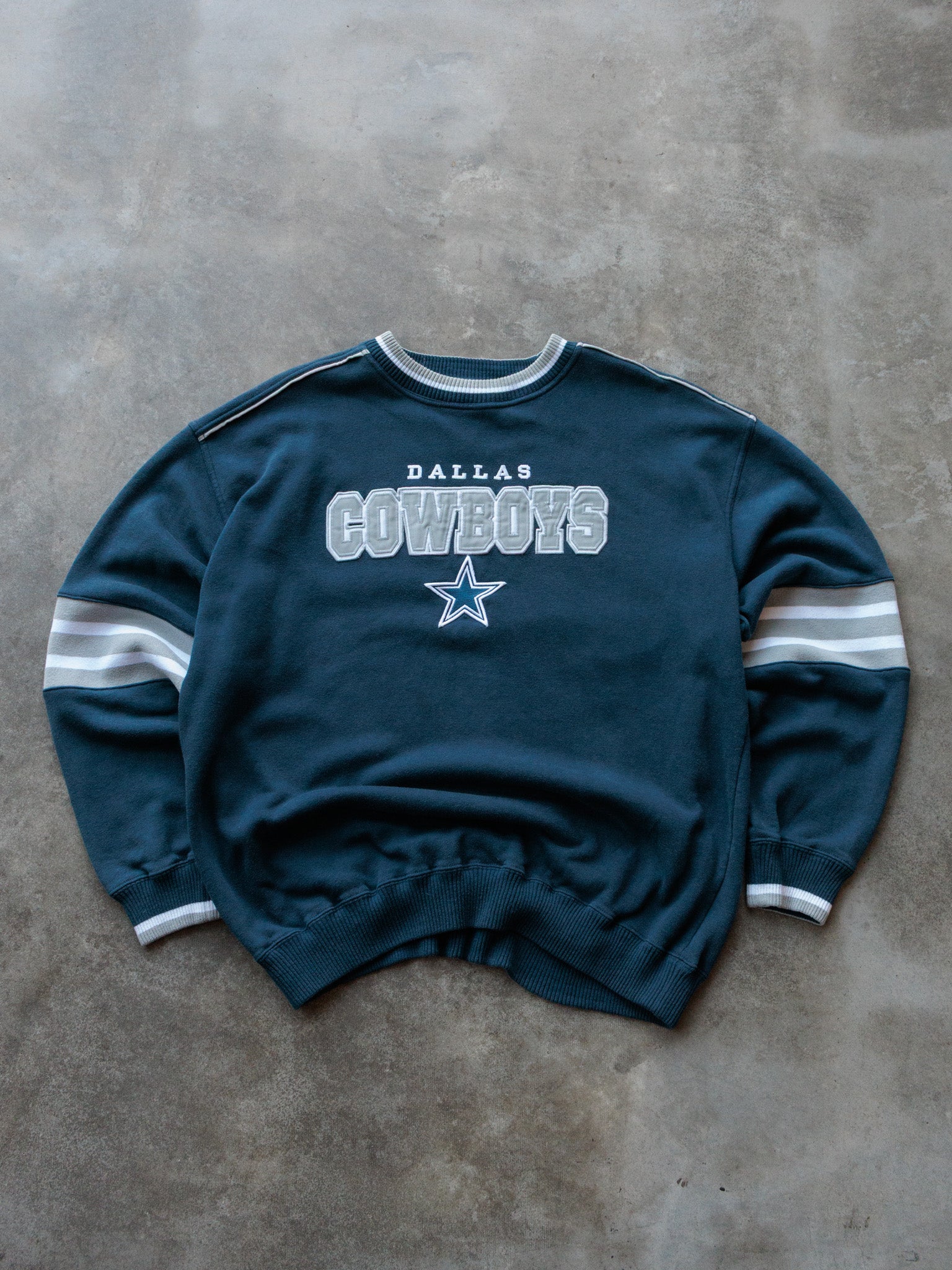 Vintage Navy Dallas Cowboys Sweatshirt (XL)