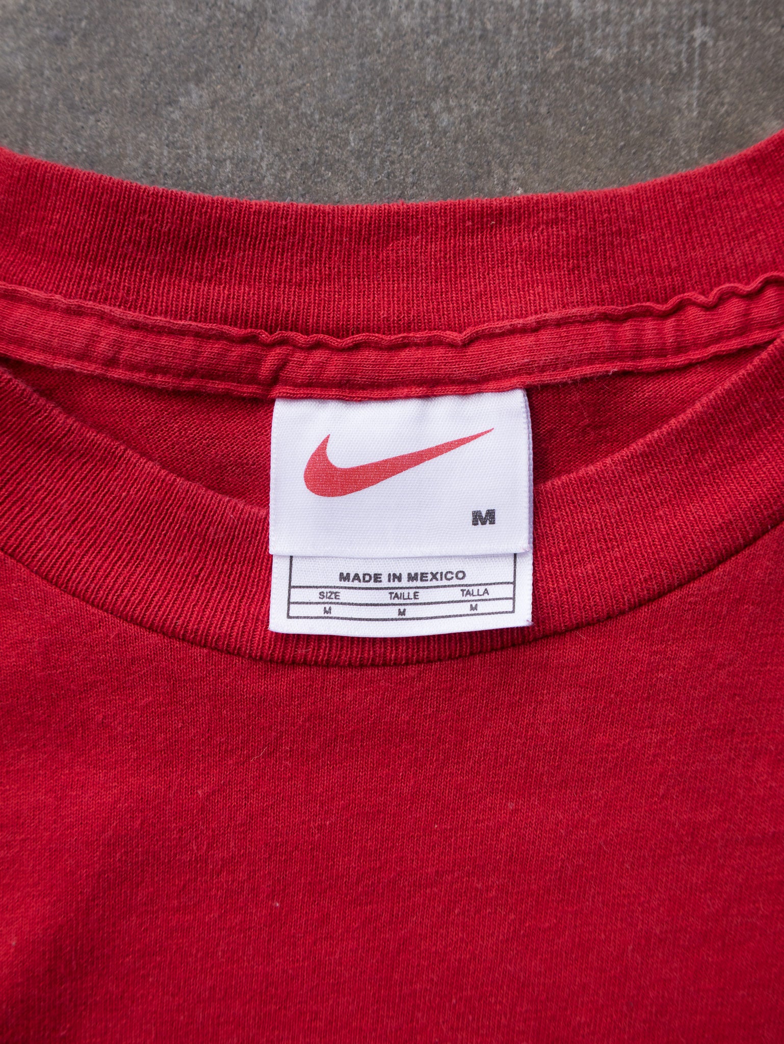 Vintage 00s Red Nike Swoosh Graphic Tee (M)